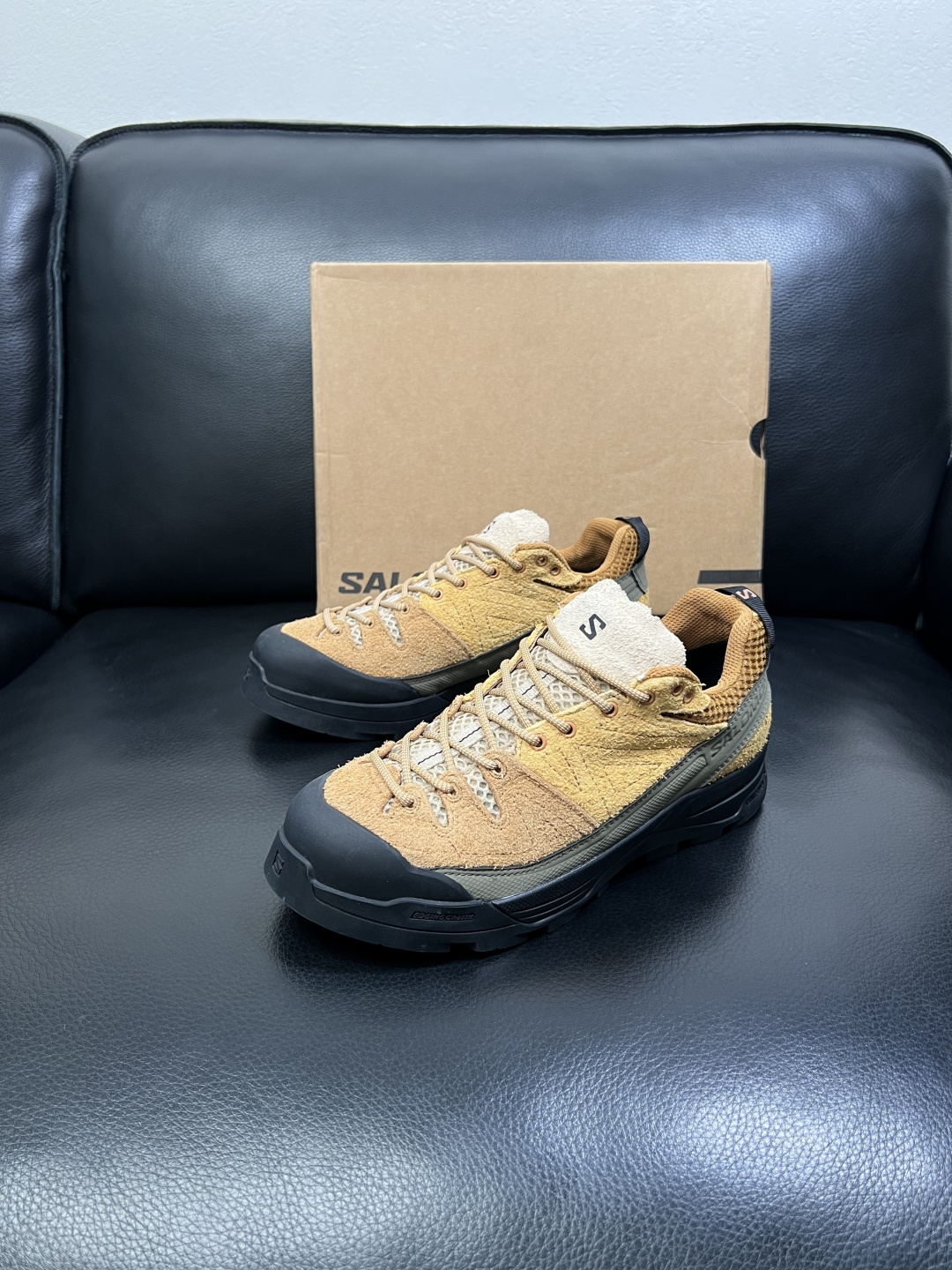 Salomo 高品质 顶级工艺品 萨洛蒙 专柜新品同步，鞋面意大利进口牛皮面料，进口水染牛皮内里垫，鞋底