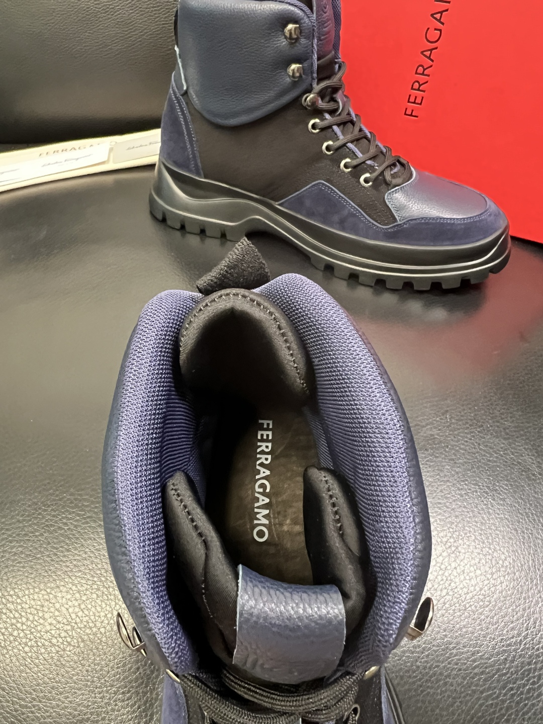 Ferragamo 高品质 顶级工艺品 菲拉格慕 靴子高帮专柜同步发售原厂配置，意大利进口原版牛皮，进口