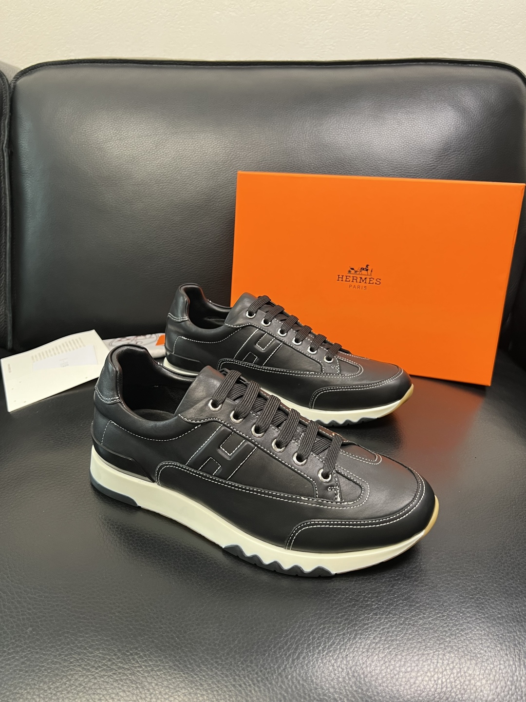 Hermes 高品质 顶级代购 爱马仕 专柜同步发售原厂配置，意大利进口原版牛皮面料，高品质拼接工艺，全