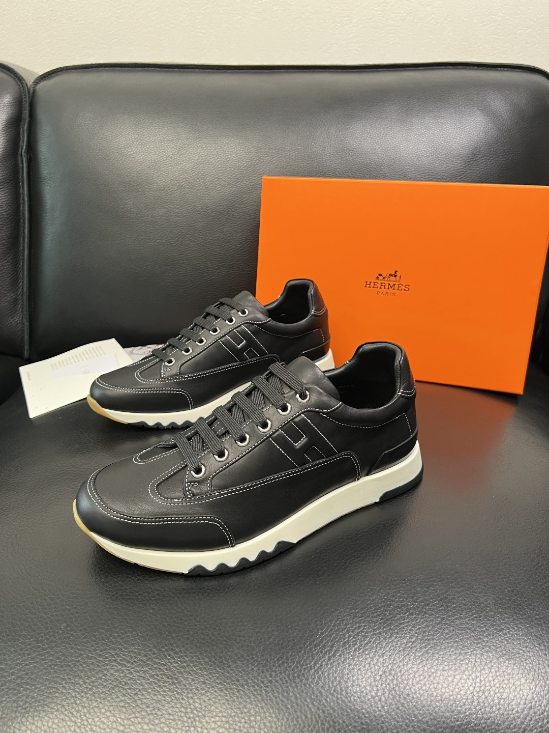 Hermes 高品质 顶级代购 爱马仕 专柜同步发售原厂配置，意大利进口原版牛皮面料，高品质拼接工艺，全