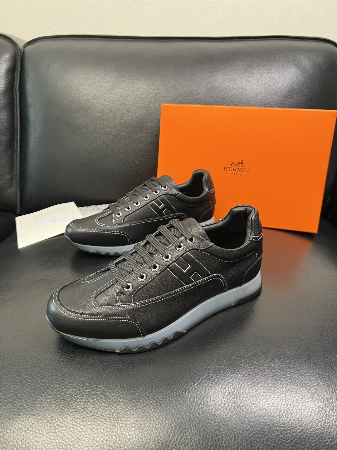 Hermes 高品质 顶级代购 爱马仕 专柜同步发售原厂配置，意大利进口原版牛皮面料，高品质拼接工艺，全