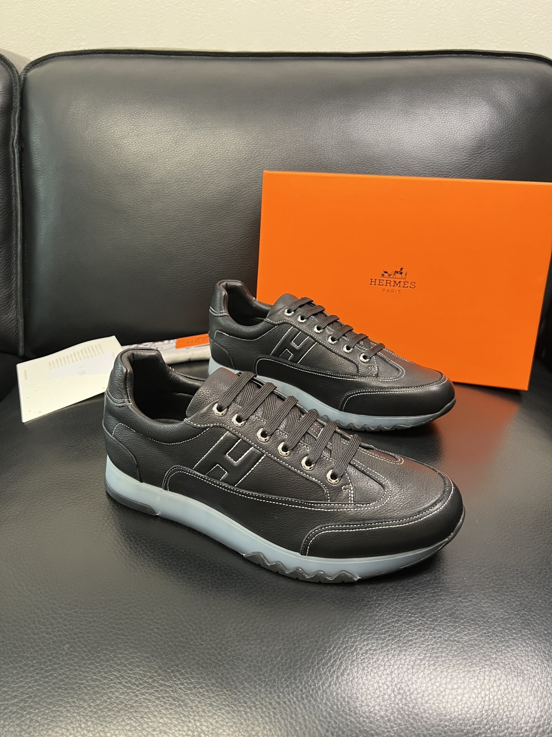 Hermes 高品质 顶级代购 爱马仕 专柜同步发售原厂配置，意大利进口原版牛皮面料，高品质拼接工艺，全