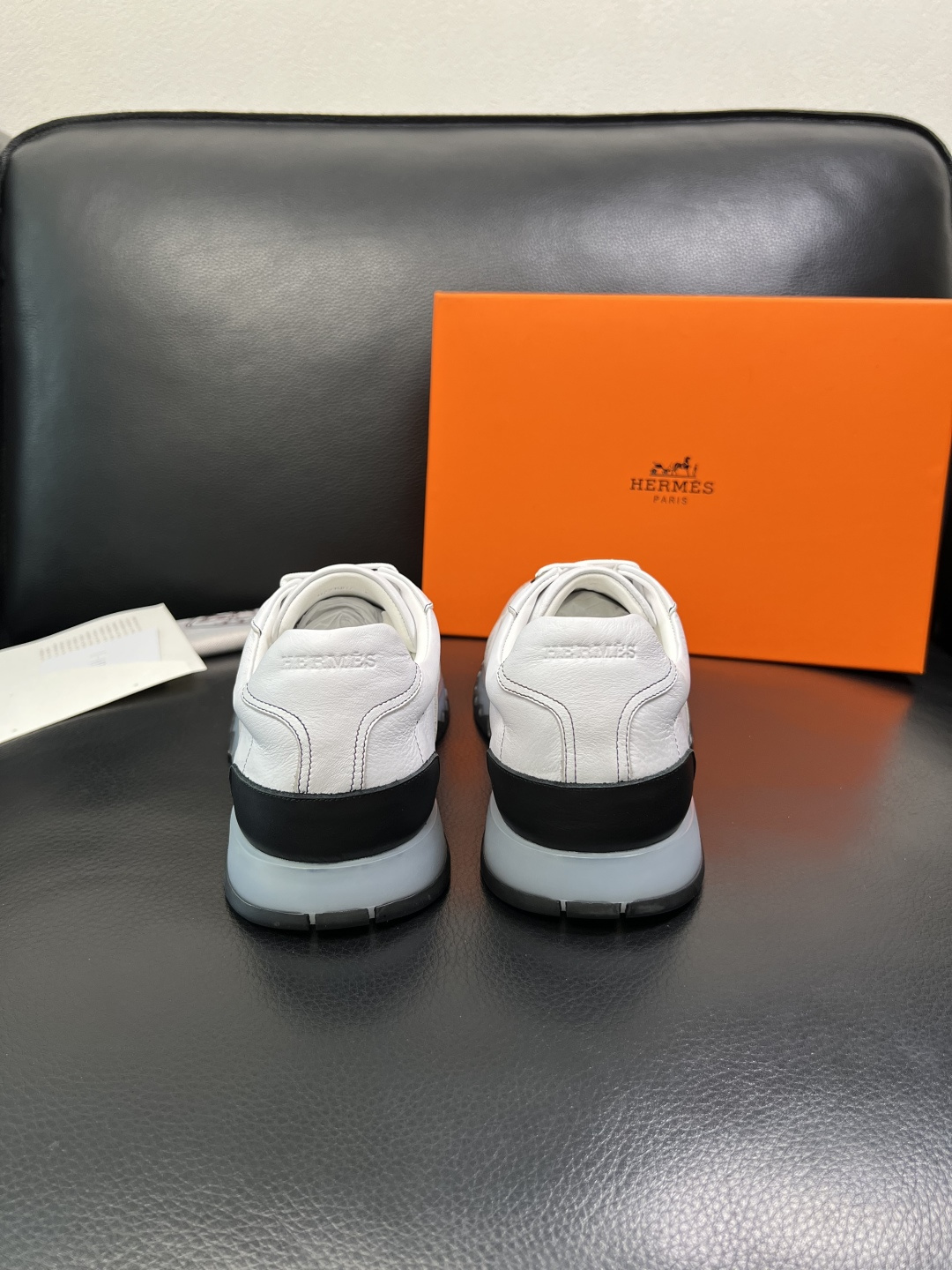 Hermes 高品质 顶级代购 爱马仕 专柜同步发售原厂配置，意大利进口原版牛皮面料，高品质拼接工艺，全