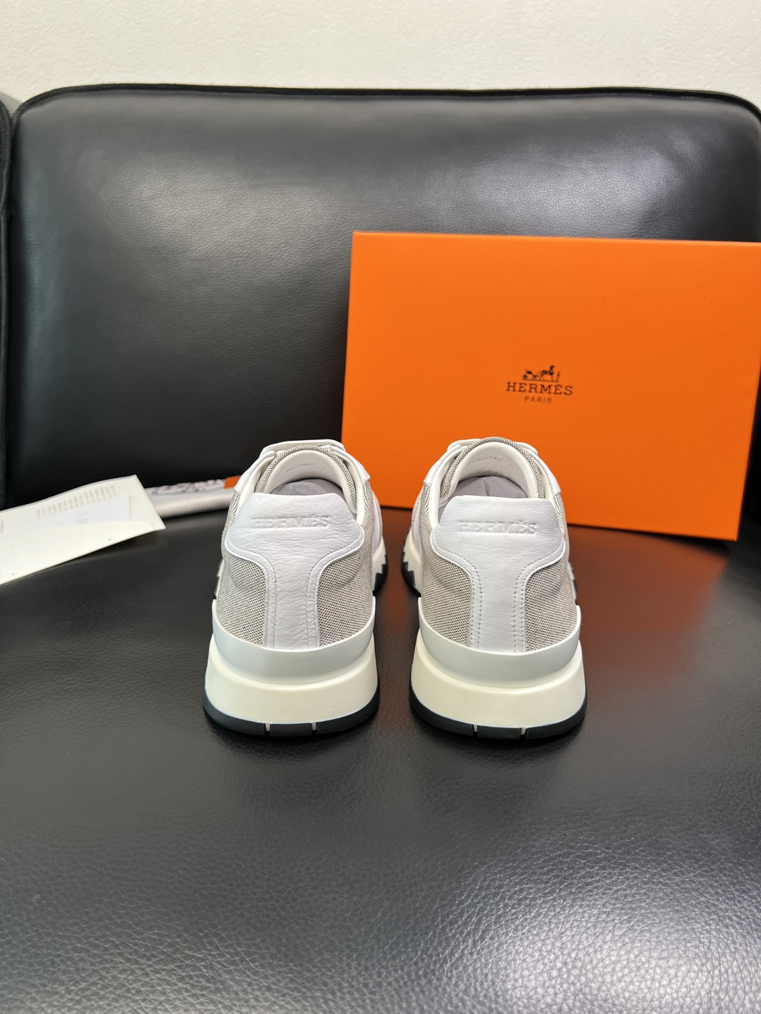 Hermes 高品质 顶级代购 爱马仕 专柜同步发售原厂配置，意大利进口原版牛皮面料，高品质拼接工艺，全