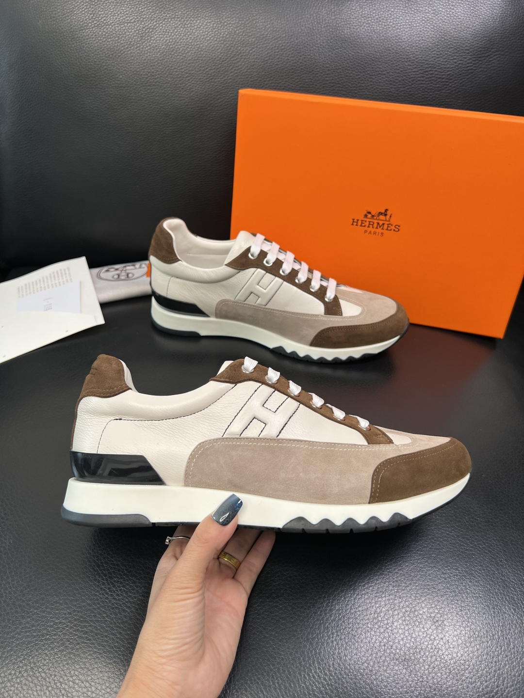 Hermes 高品质 顶级代购 爱马仕 专柜同步发售原厂配置，意大利进口原版牛皮面料，高品质拼接工艺，全