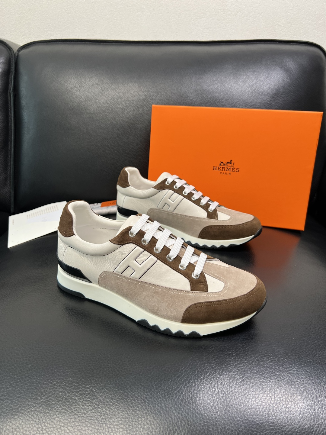 Hermes 高品质 顶级代购 爱马仕 专柜同步发售原厂配置，意大利进口原版牛皮面料，高品质拼接工艺，全