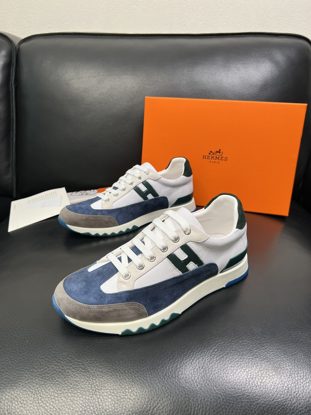 Hermes 高品质 顶级代购 爱马仕 专柜同步发售原厂配置，意大利进口原版牛皮面料，高品质拼接工艺，全