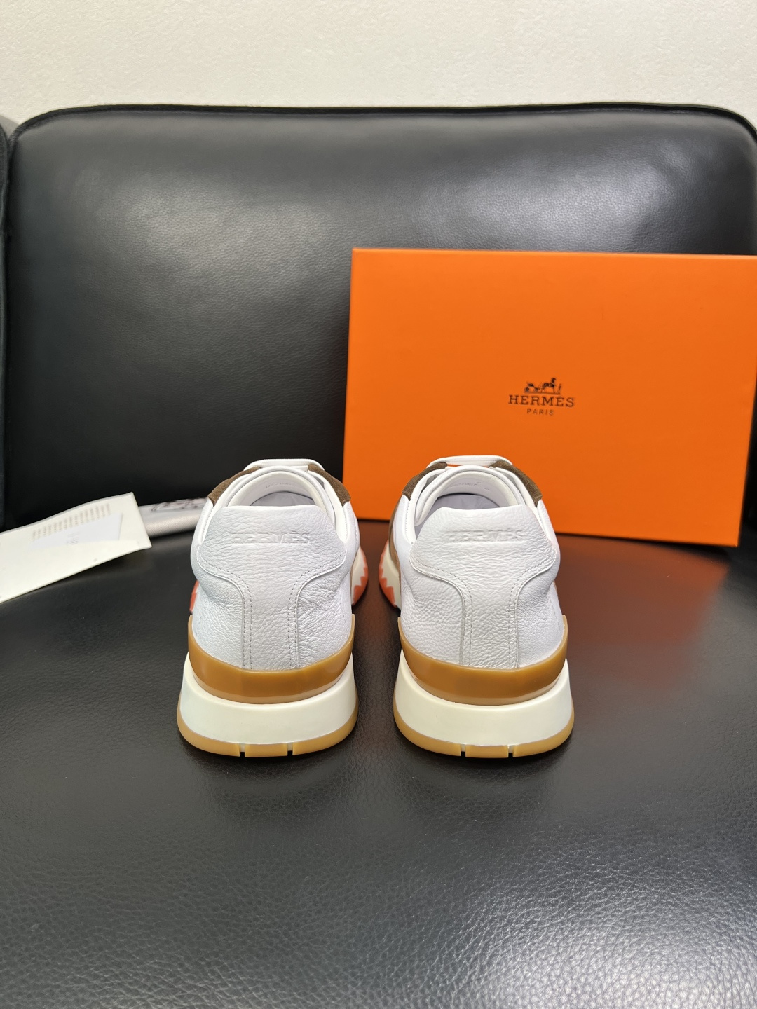 Hermes 高品质 顶级代购 爱马仕 专柜同步发售原厂配置，意大利进口原版牛皮面料，高品质拼接工艺，全