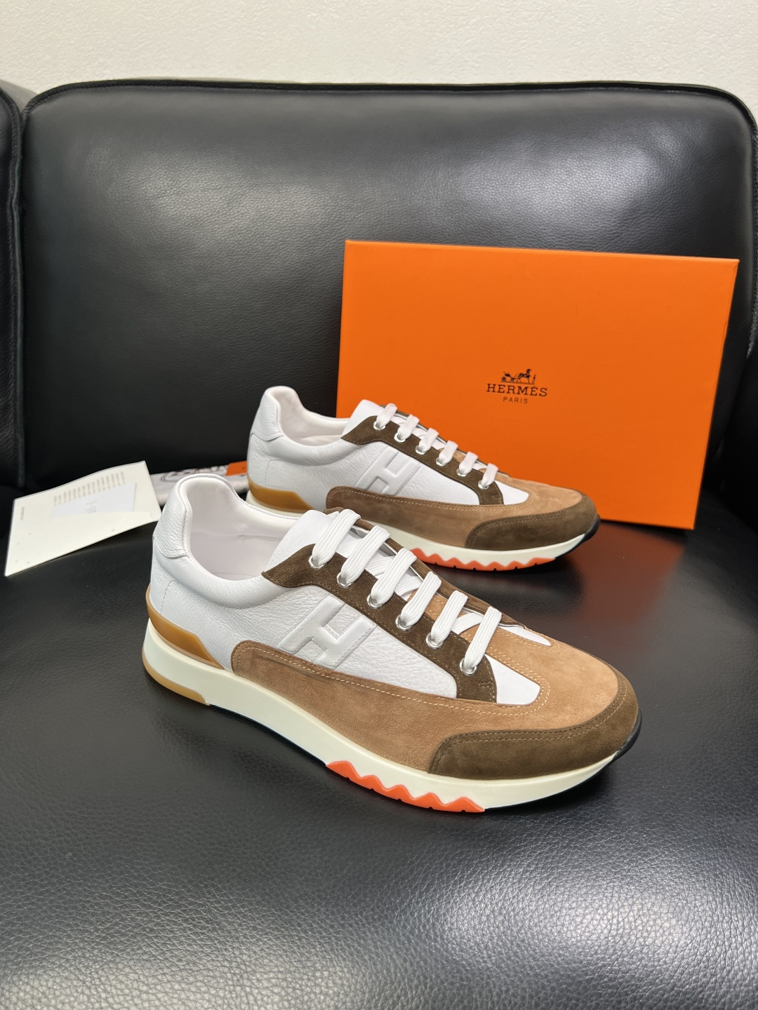 Hermes 高品质 顶级代购 爱马仕 专柜同步发售原厂配置，意大利进口原版牛皮面料，高品质拼接工艺，全