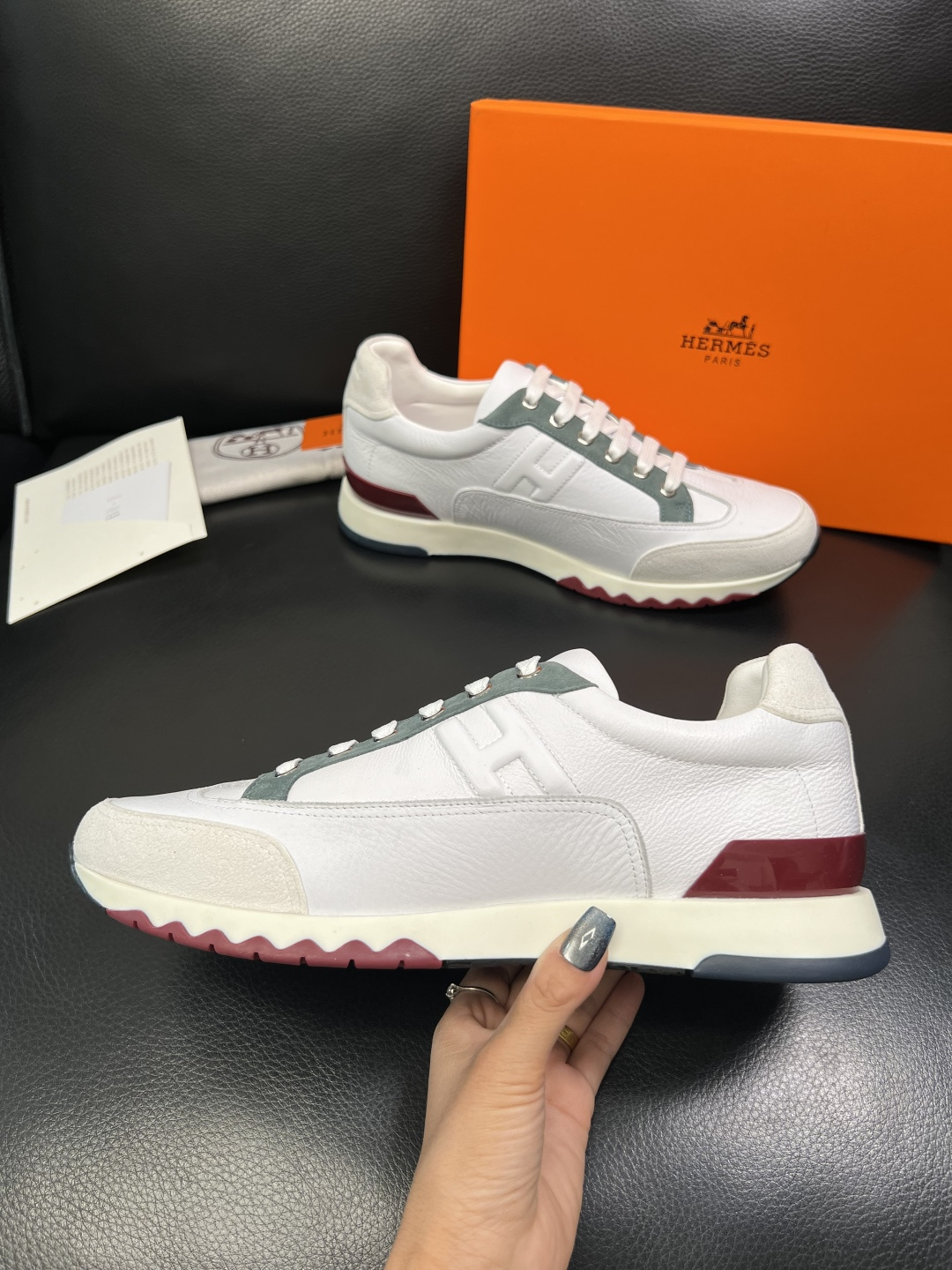 Hermes 高品质 顶级代购 爱马仕 专柜同步发售原厂配置，意大利进口原版牛皮面料，高品质拼接工艺，全