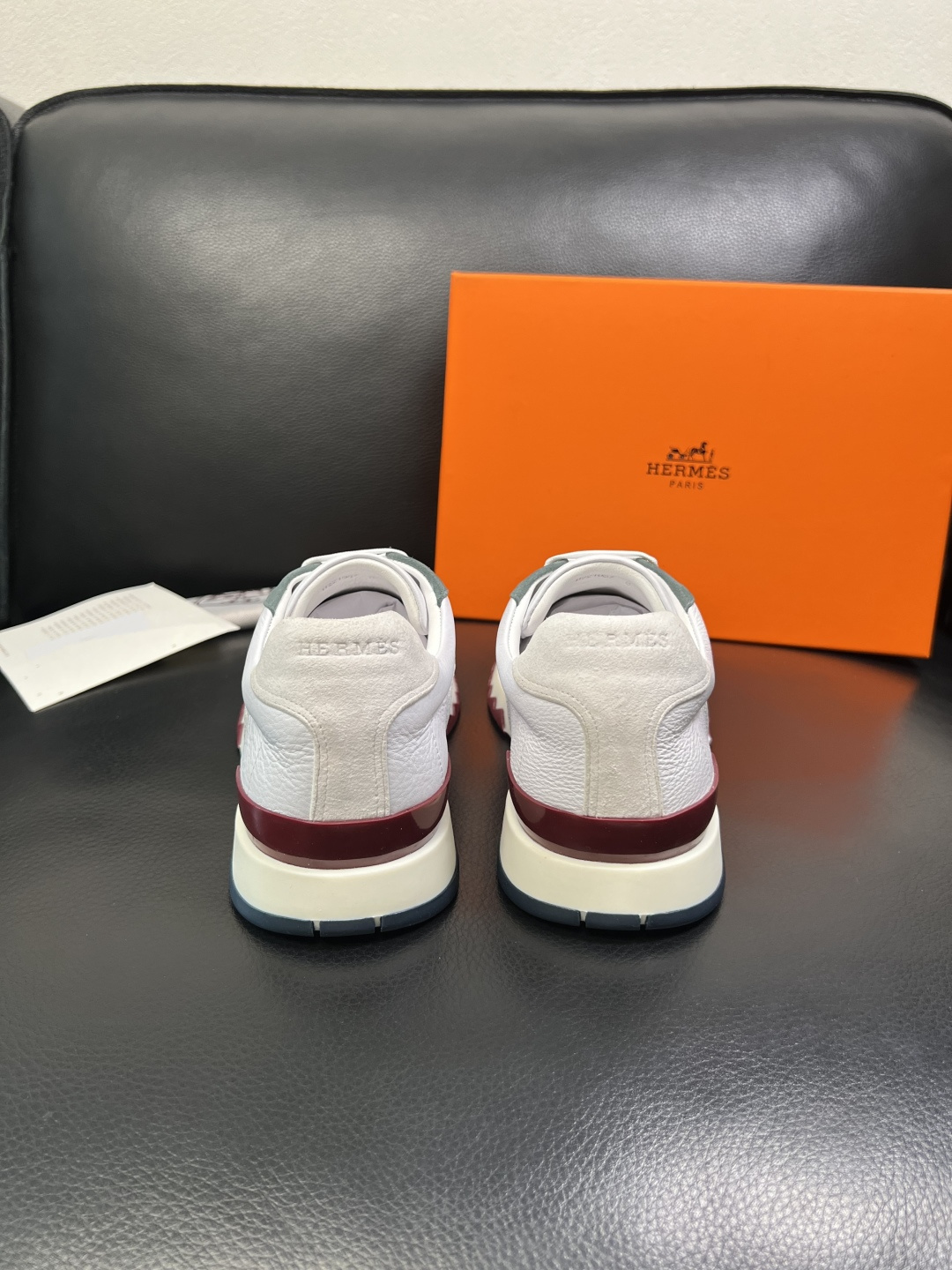 Hermes 高品质 顶级代购 爱马仕 专柜同步发售原厂配置，意大利进口原版牛皮面料，高品质拼接工艺，全