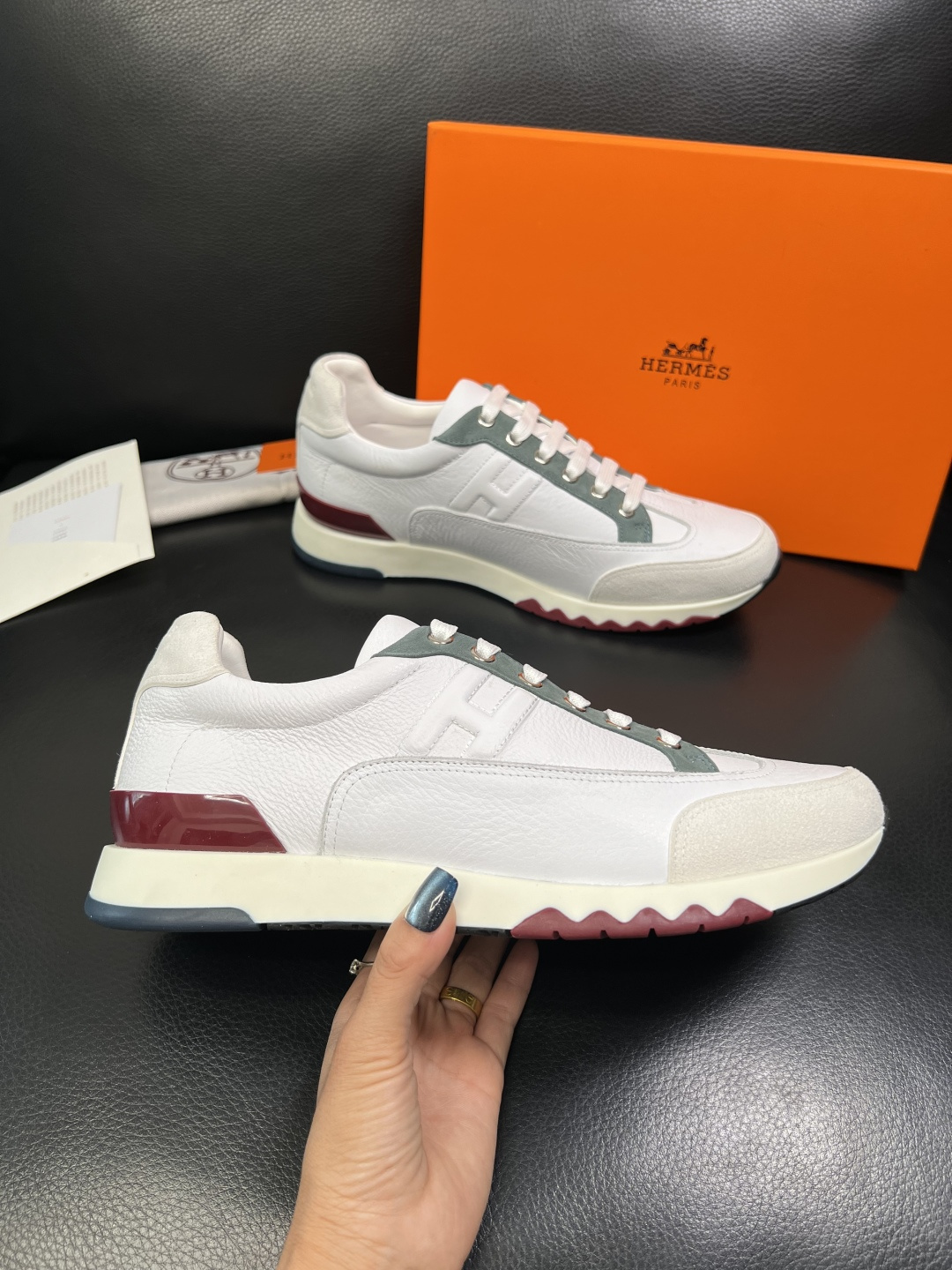 Hermes 高品质 顶级代购 爱马仕 专柜同步发售原厂配置，意大利进口原版牛皮面料，高品质拼接工艺，全