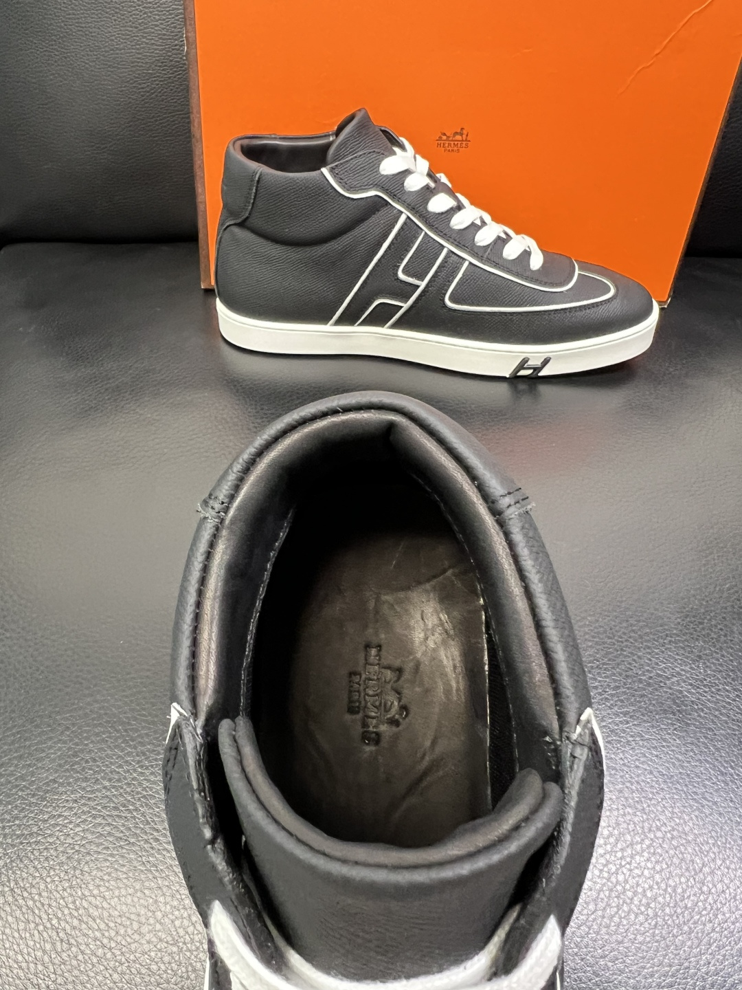 Hermes 高品质 顶级代购 爱马仕 专柜同步发售原厂配置，意大利进口原版牛皮面料，高品质拼接工艺，全