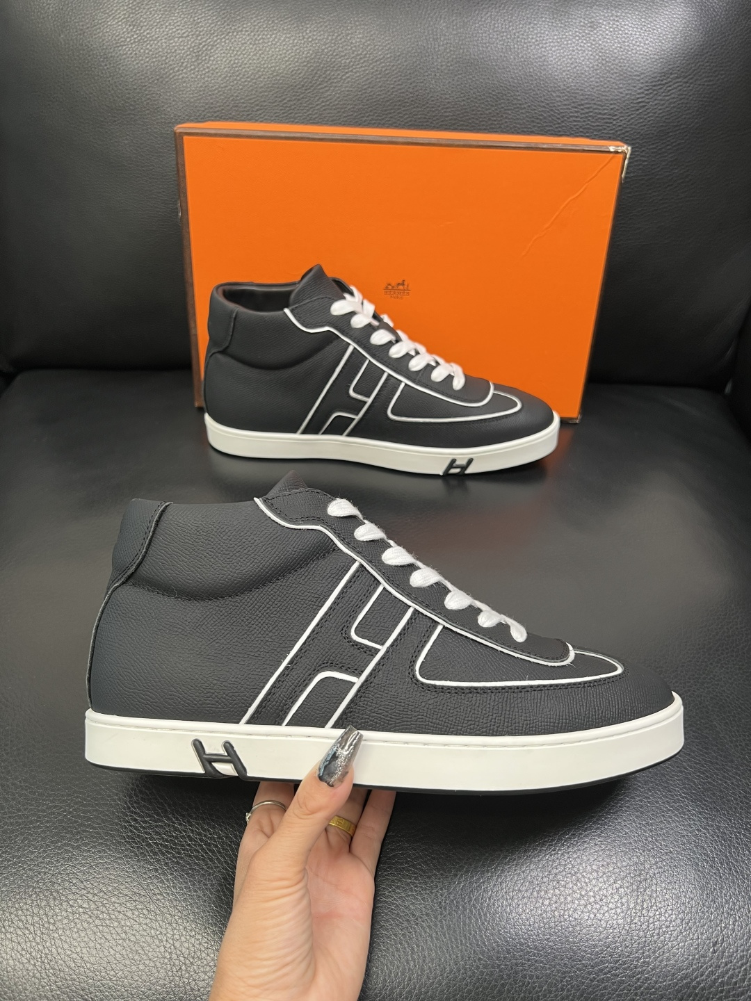 Hermes 高品质 顶级代购 爱马仕 专柜同步发售原厂配置，意大利进口原版牛皮面料，高品质拼接工艺，全