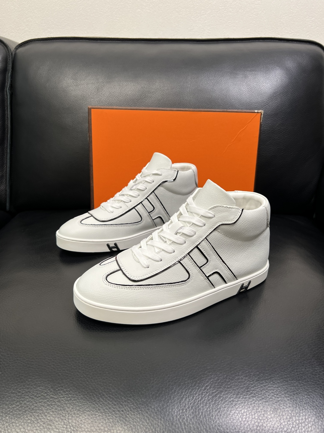 Hermes 高品质 顶级代购 爱马仕 专柜同步发售原厂配置，意大利进口原版牛皮面料，高品质拼接工艺，全