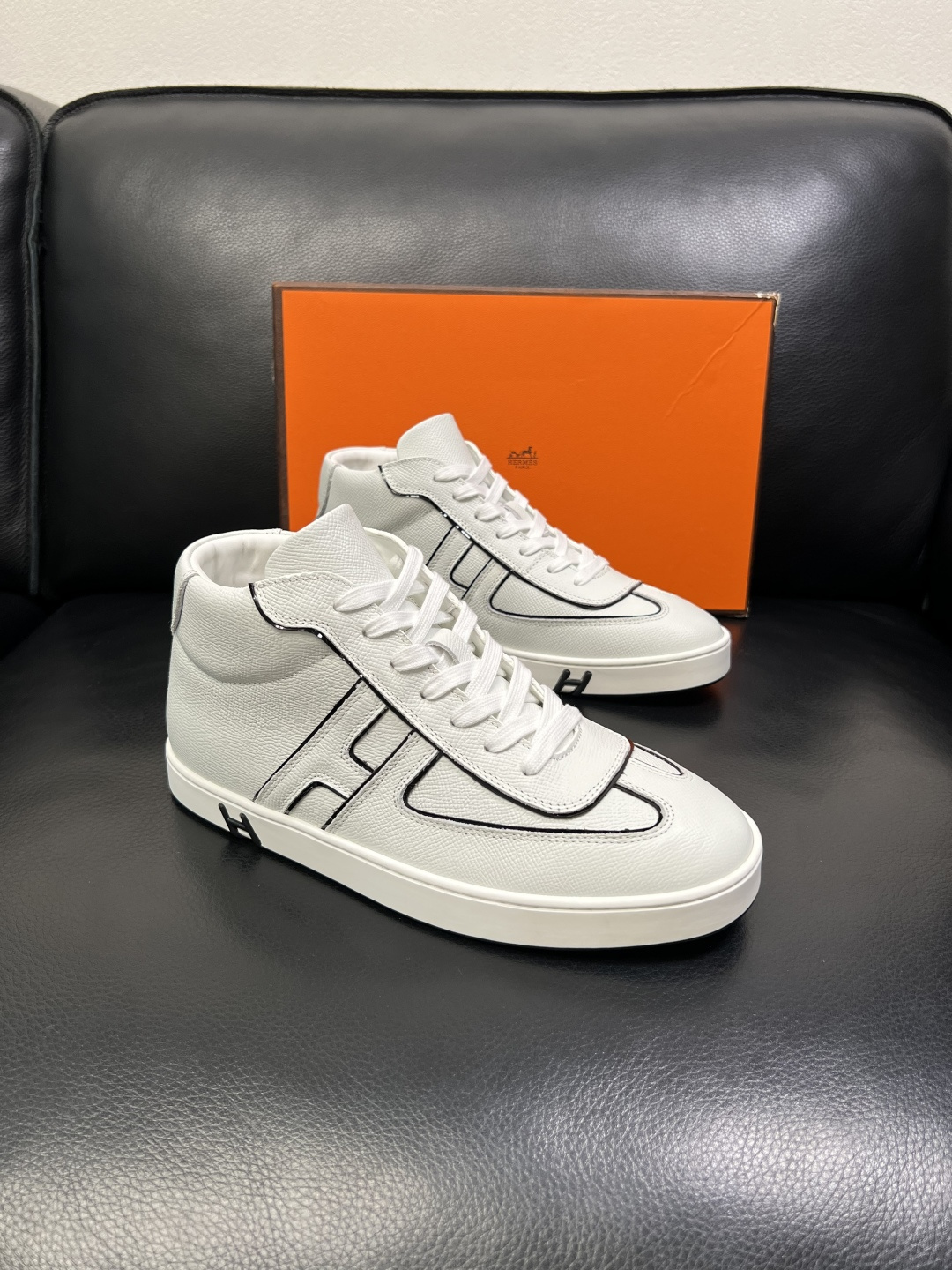 Hermes 高品质 顶级代购 爱马仕 专柜同步发售原厂配置，意大利进口原版牛皮面料，高品质拼接工艺，全