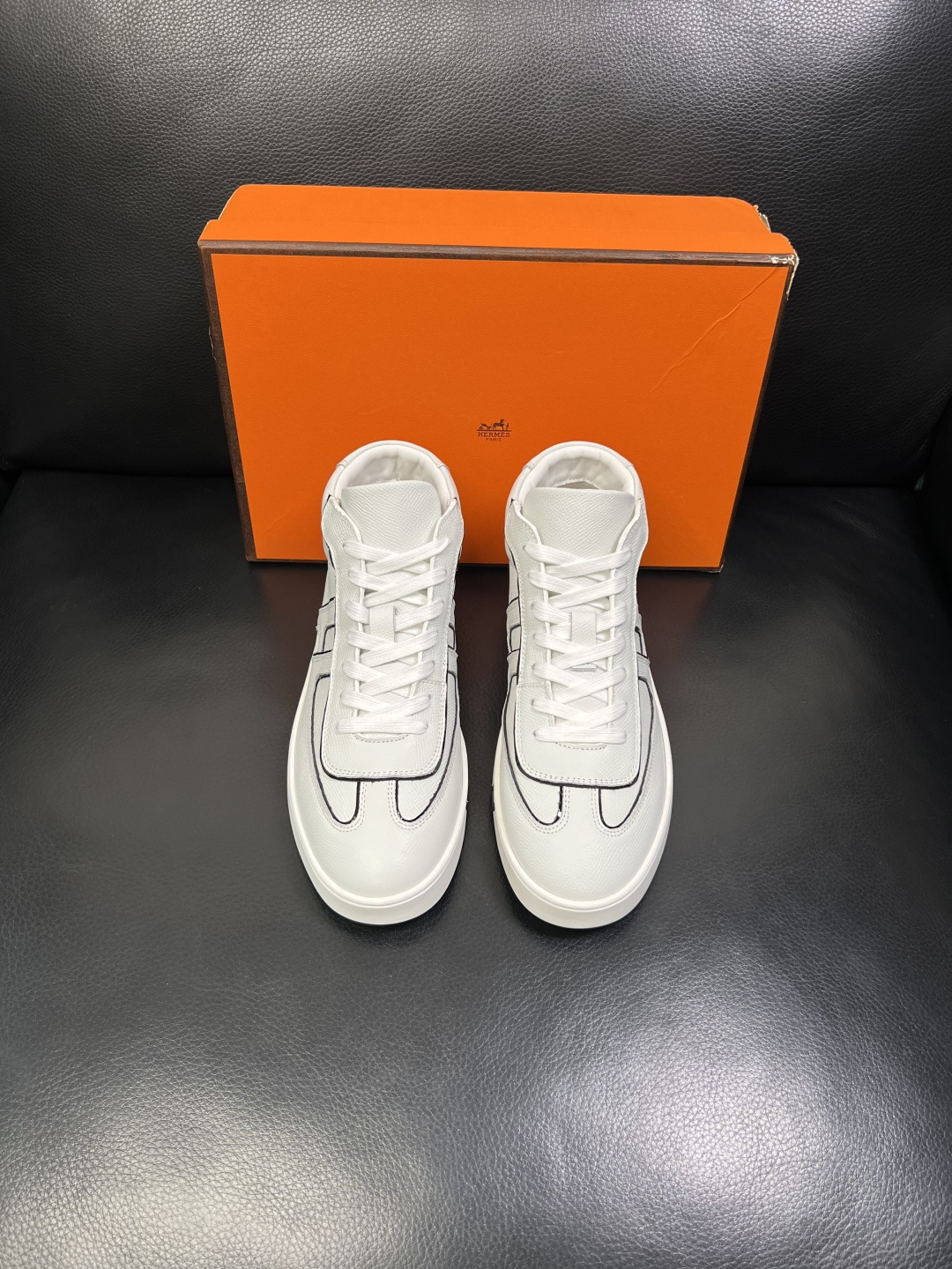 Hermes 高品质 顶级代购 爱马仕 专柜同步发售原厂配置，意大利进口原版牛皮面料，高品质拼接工艺，全