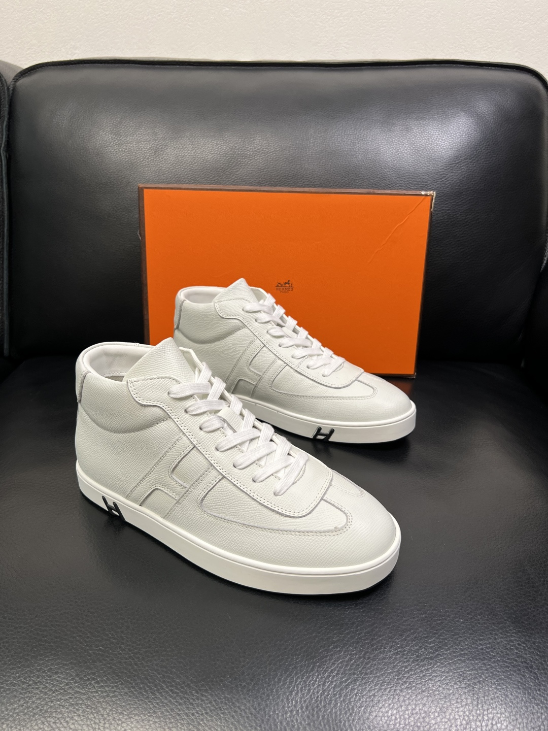 Hermes 高品质 顶级代购 爱马仕 专柜同步发售原厂配置，意大利进口原版牛皮面料，高品质拼接工艺，全