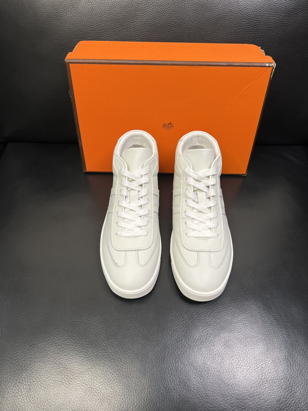 Hermes 高品质 顶级代购 爱马仕 专柜同步发售原厂配置，意大利进口原版牛皮面料，高品质拼接工艺，全