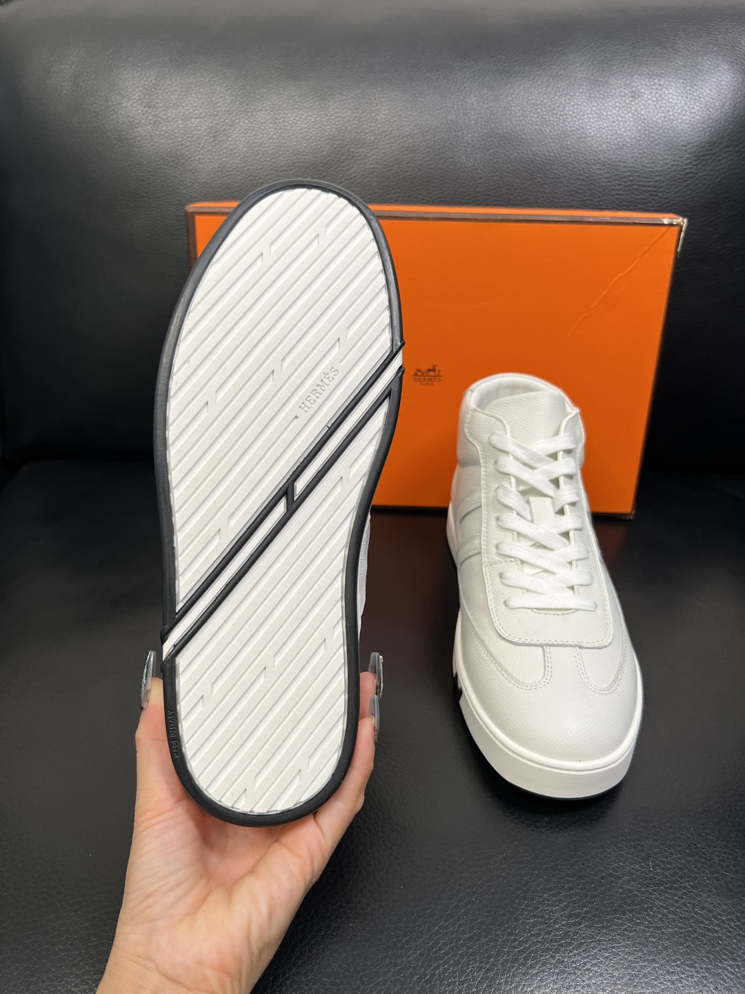 Hermes 高品质 顶级代购 爱马仕 专柜同步发售原厂配置，意大利进口原版牛皮面料，高品质拼接工艺，全