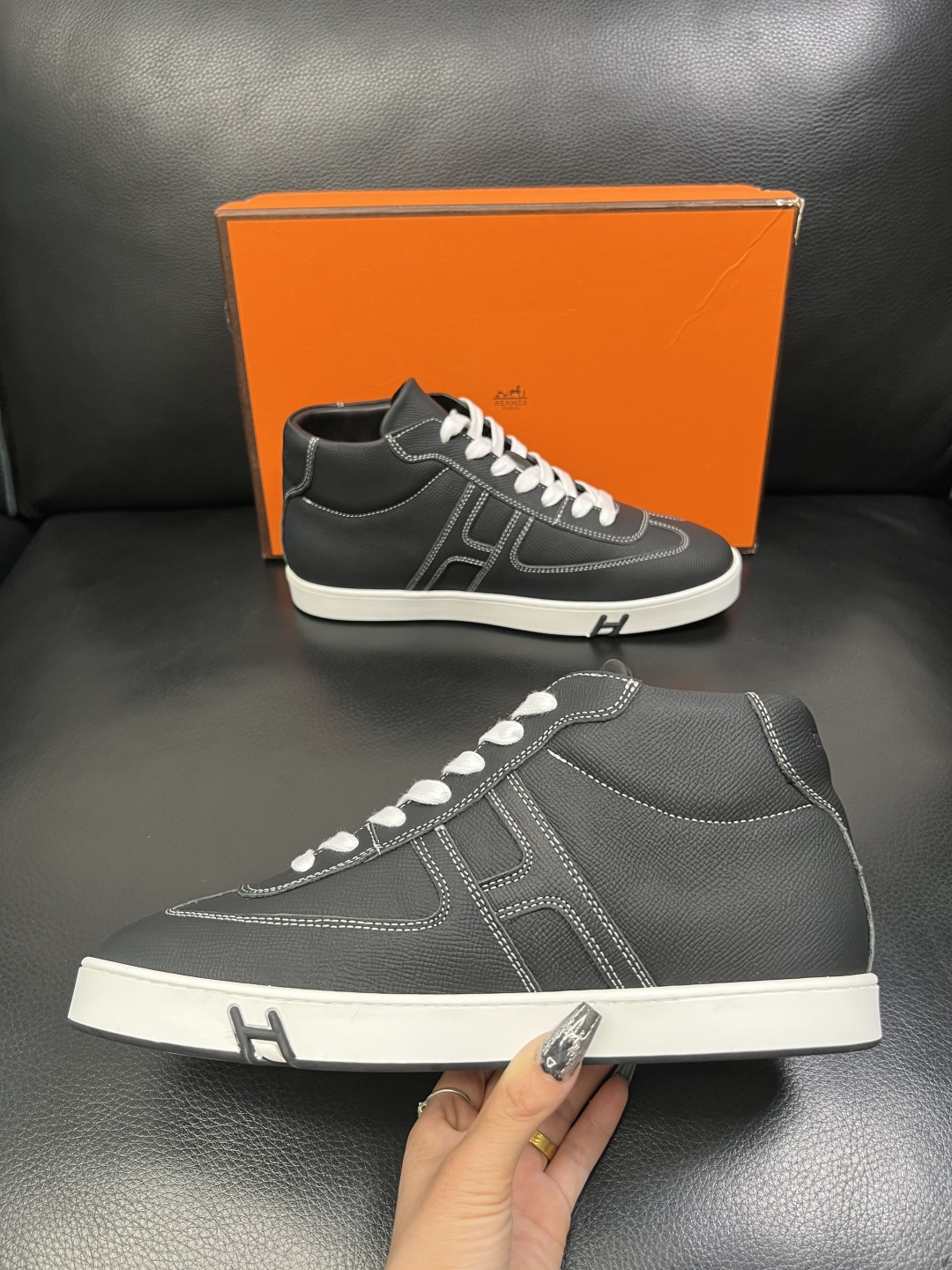 Hermes 高品质 顶级代购 爱马仕 专柜同步发售原厂配置，意大利进口原版牛皮面料，高品质拼接工艺，全