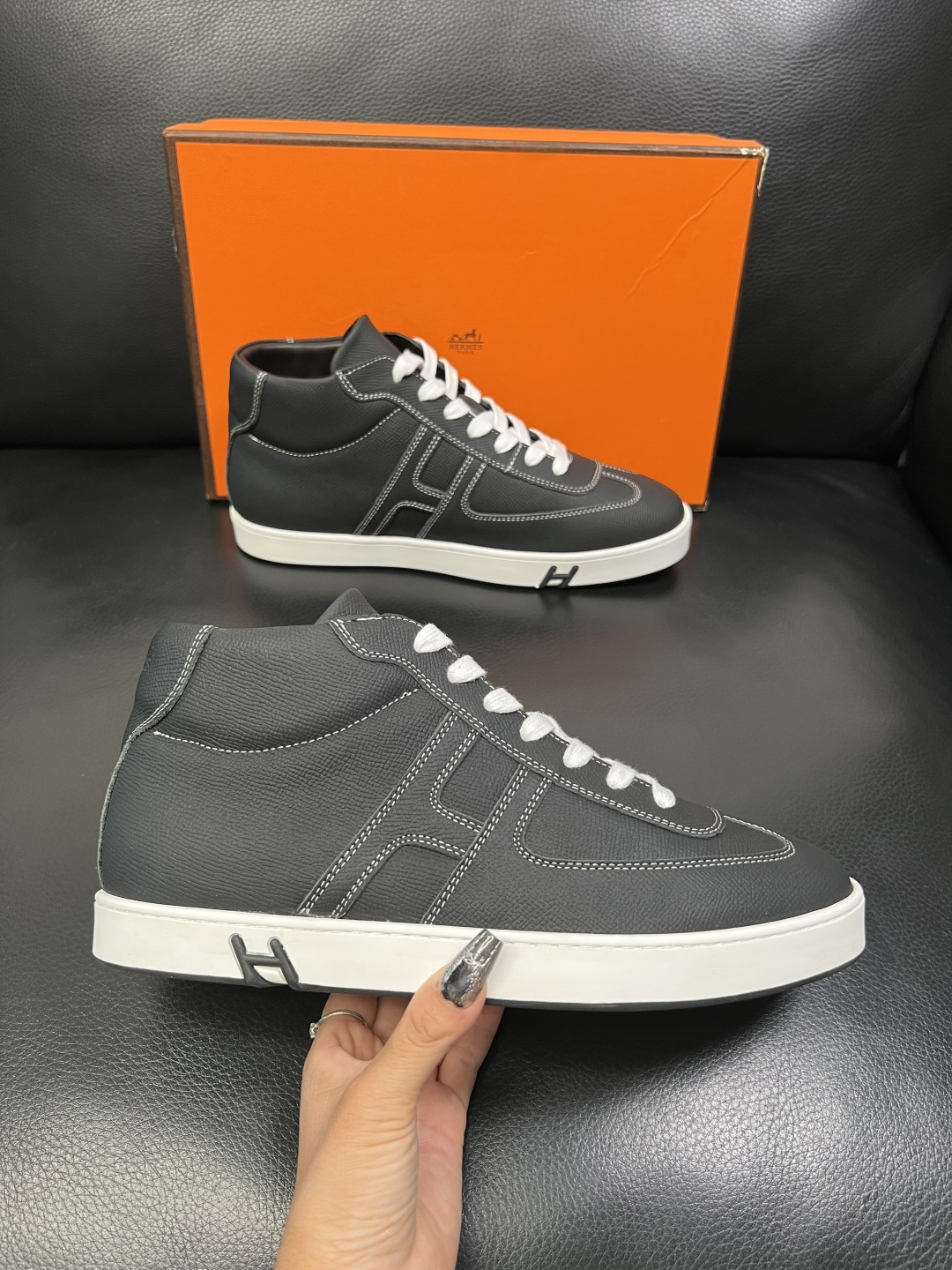 Hermes 高品质 顶级代购 爱马仕 专柜同步发售原厂配置，意大利进口原版牛皮面料，高品质拼接工艺，全