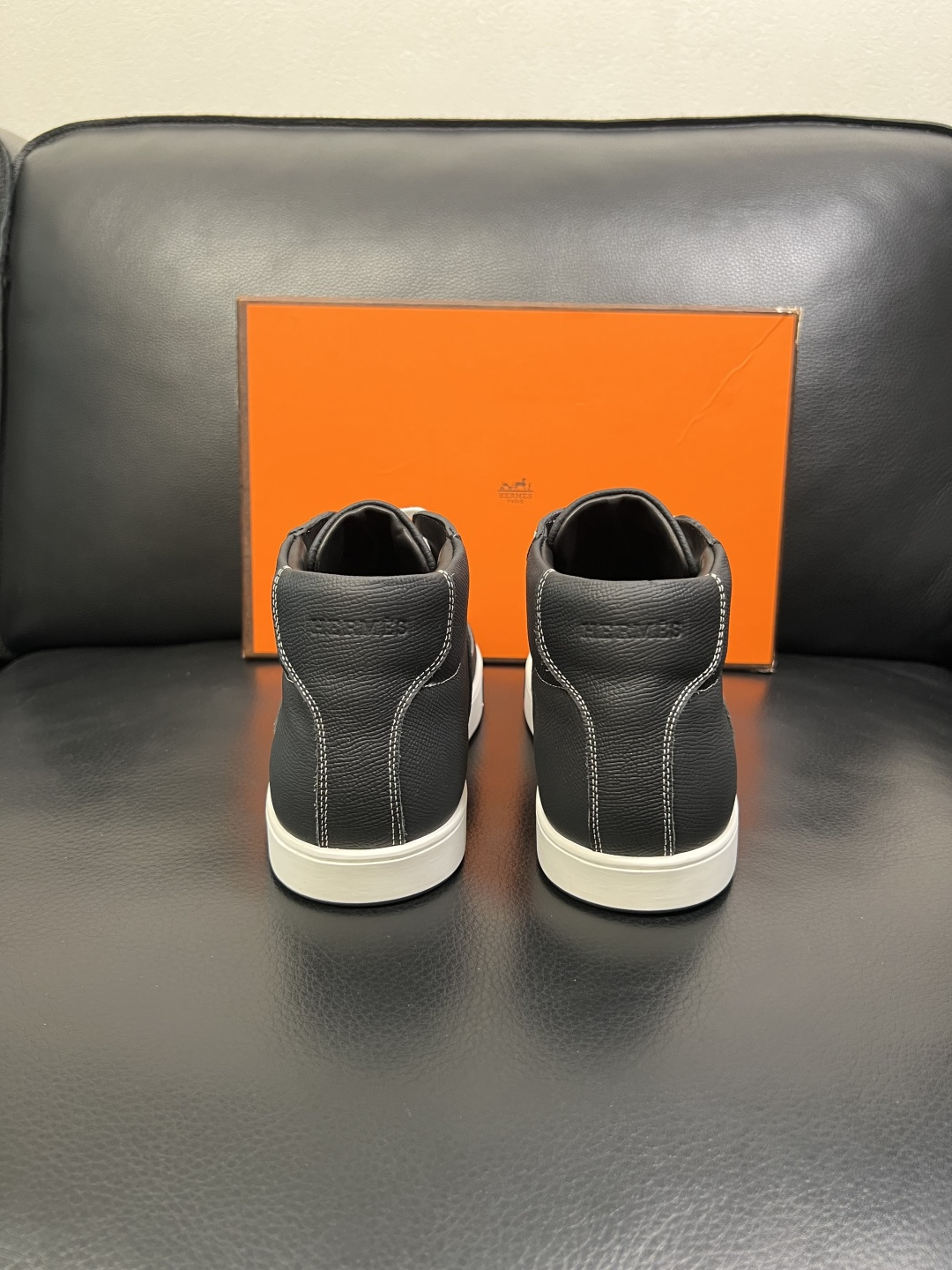 Hermes 高品质 顶级代购 爱马仕 专柜同步发售原厂配置，意大利进口原版牛皮面料，高品质拼接工艺，全