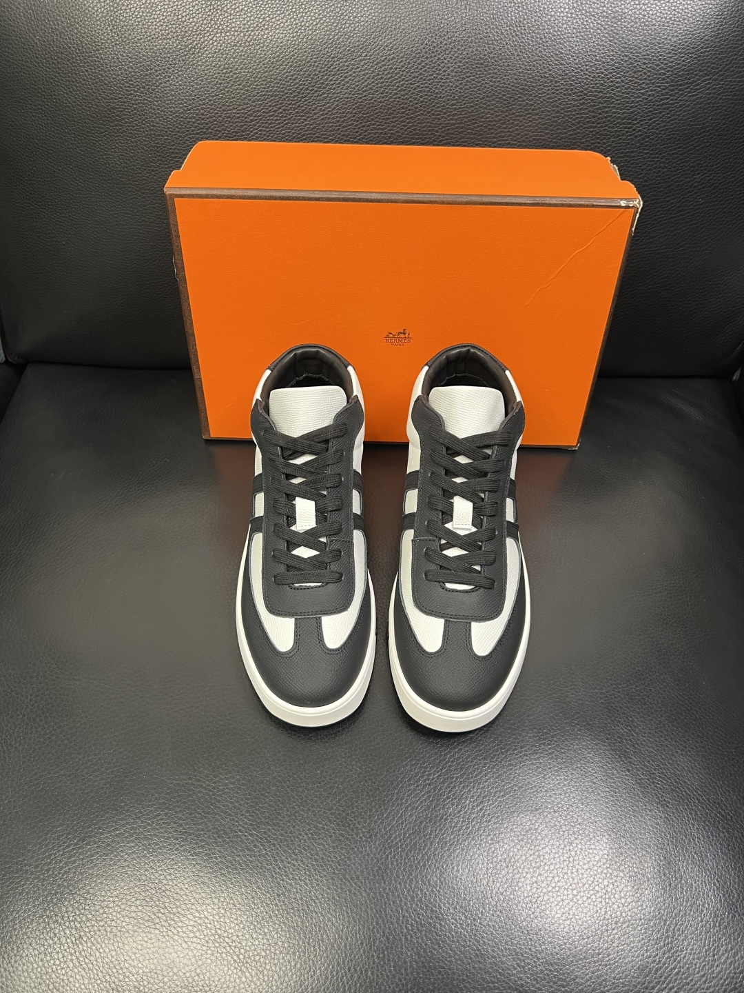 Hermes 高品质 顶级代购 爱马仕 专柜同步发售原厂配置，意大利进口原版牛皮面料，高品质拼接工艺，全