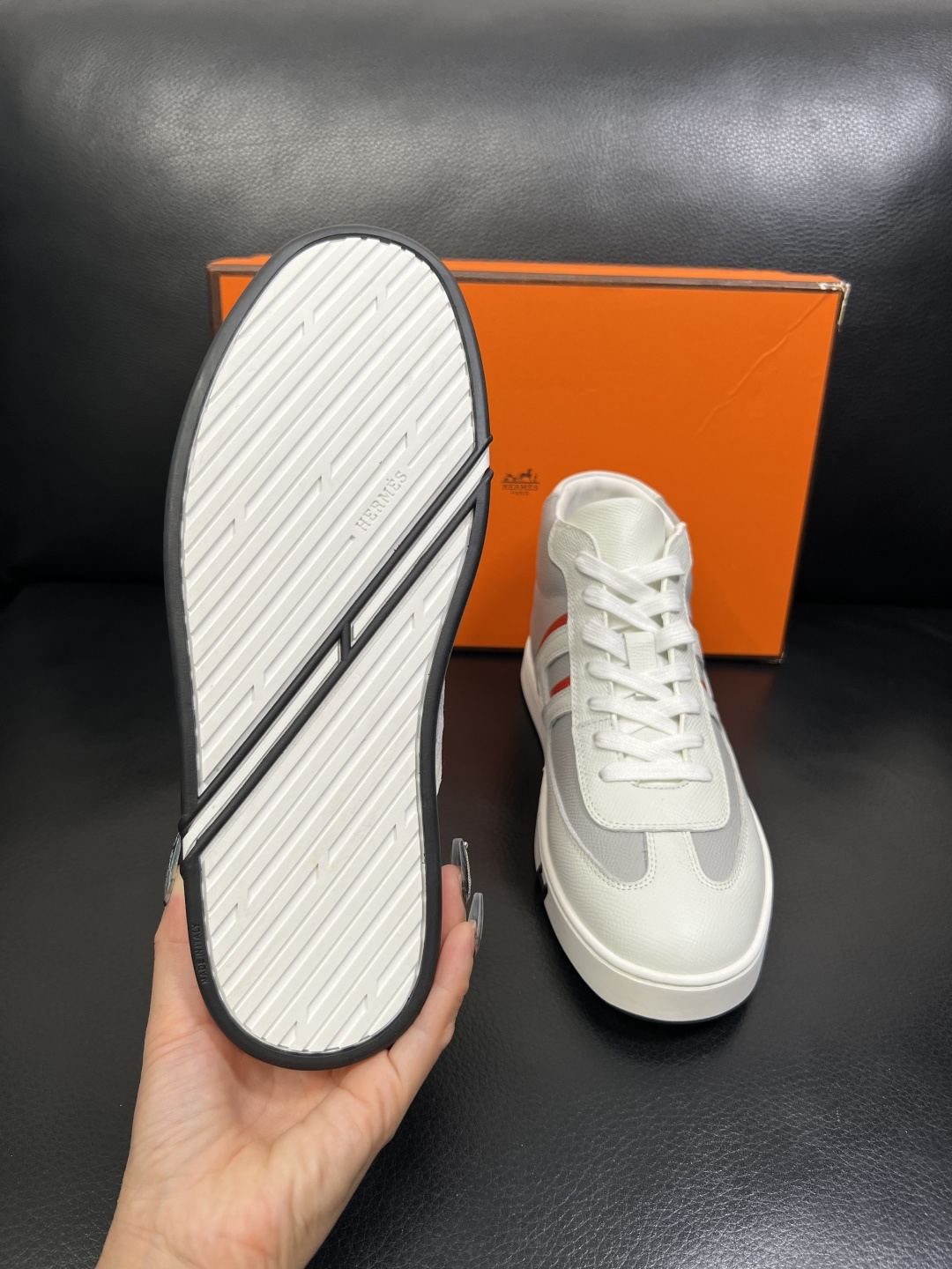 Hermes 高品质 顶级代购 爱马仕 专柜同步发售原厂配置，意大利进口原版牛皮面料，高品质拼接工艺，全