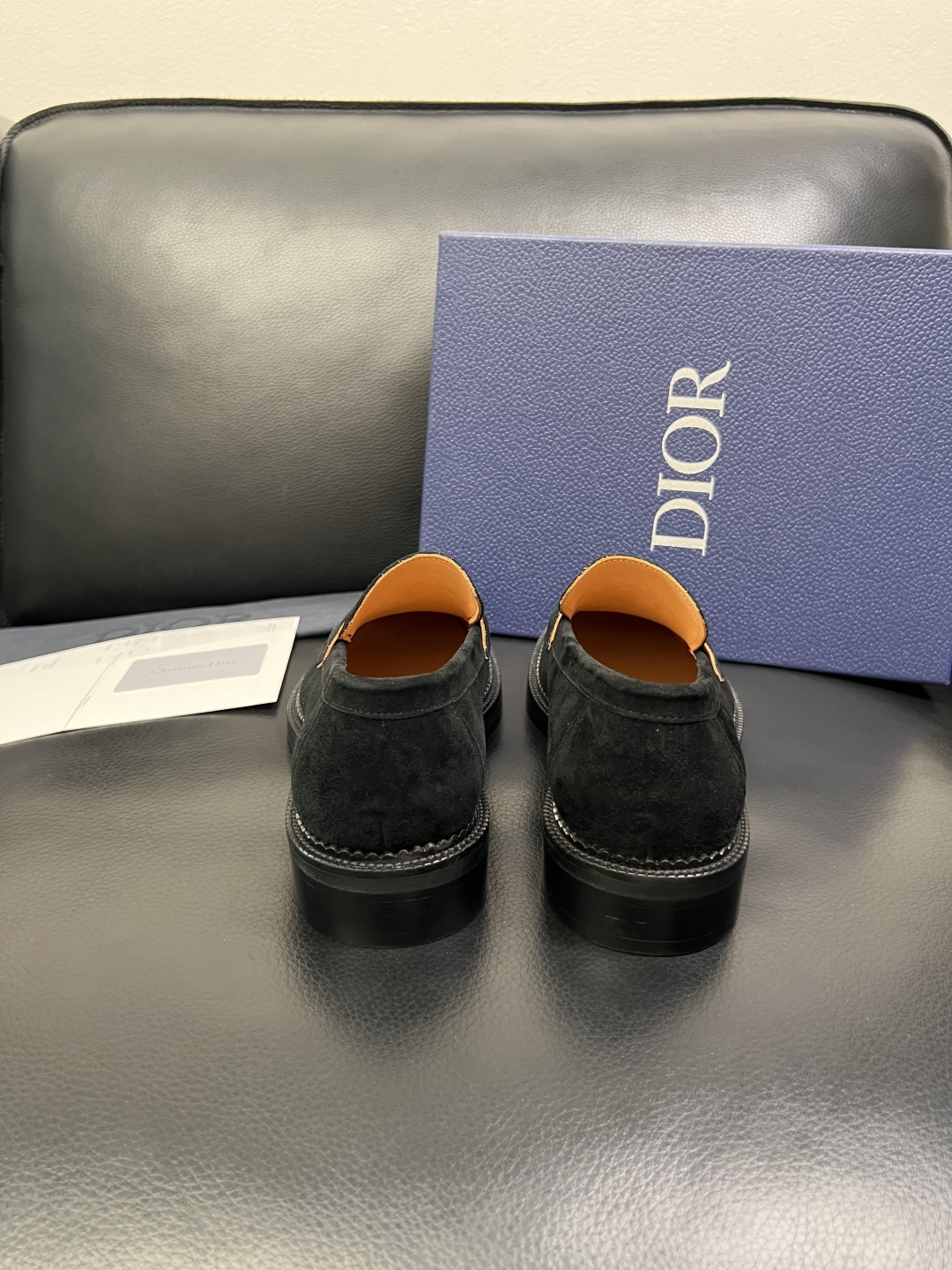 Dior 顶级代购 迪奥 皮鞋专柜同步原厂配置，意大利进口牛皮，全进口水染牛皮里垫，鞋底：原厂特供原版底