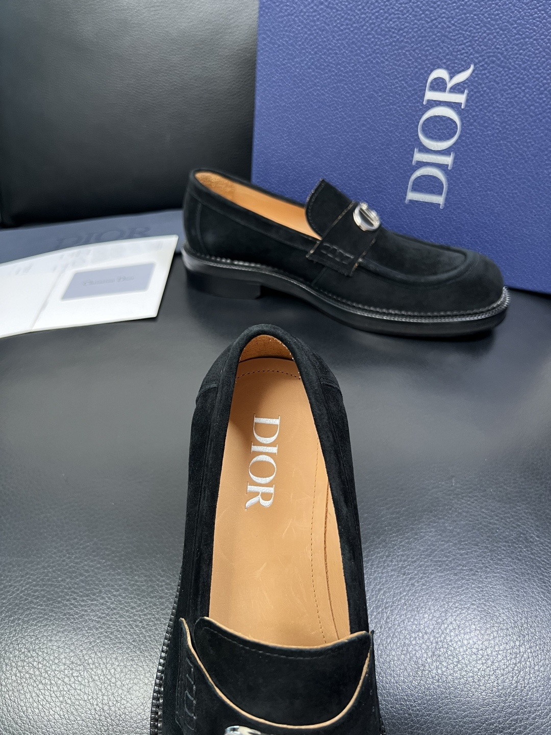 Dior 顶级代购 迪奥 皮鞋专柜同步原厂配置，意大利进口牛皮，全进口水染牛皮里垫，鞋底：原厂特供原版底