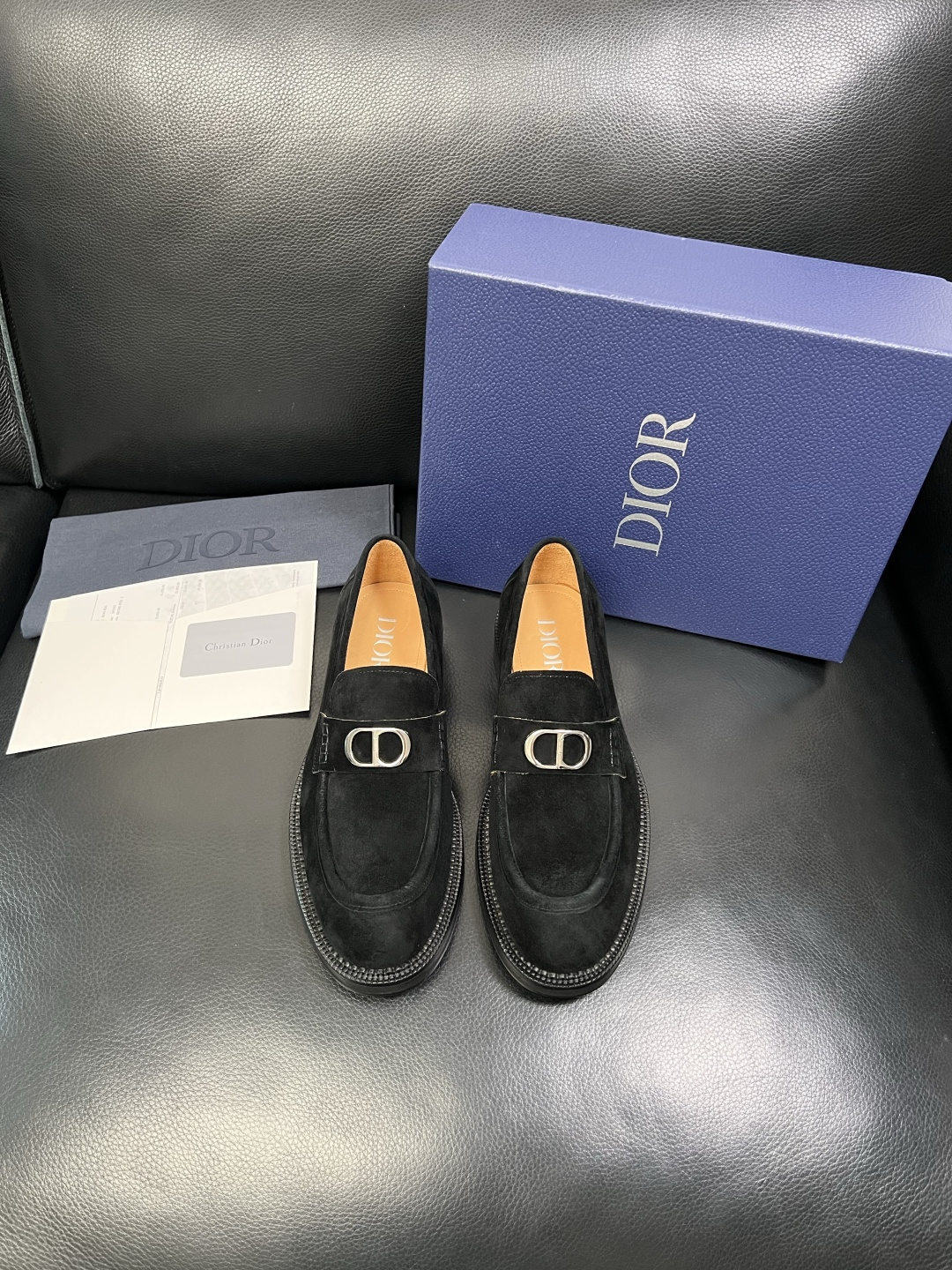 Dior 顶级代购 迪奥 皮鞋专柜同步原厂配置，意大利进口牛皮，全进口水染牛皮里垫，鞋底：原厂特供原版底