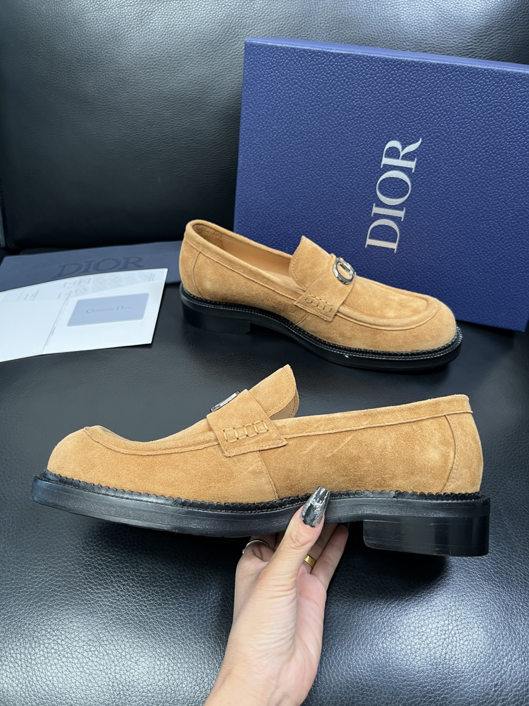 Dior 顶级代购 迪奥 皮鞋专柜同步原厂配置，意大利进口牛皮，全进口水染牛皮里垫，鞋底：原厂特供原版底