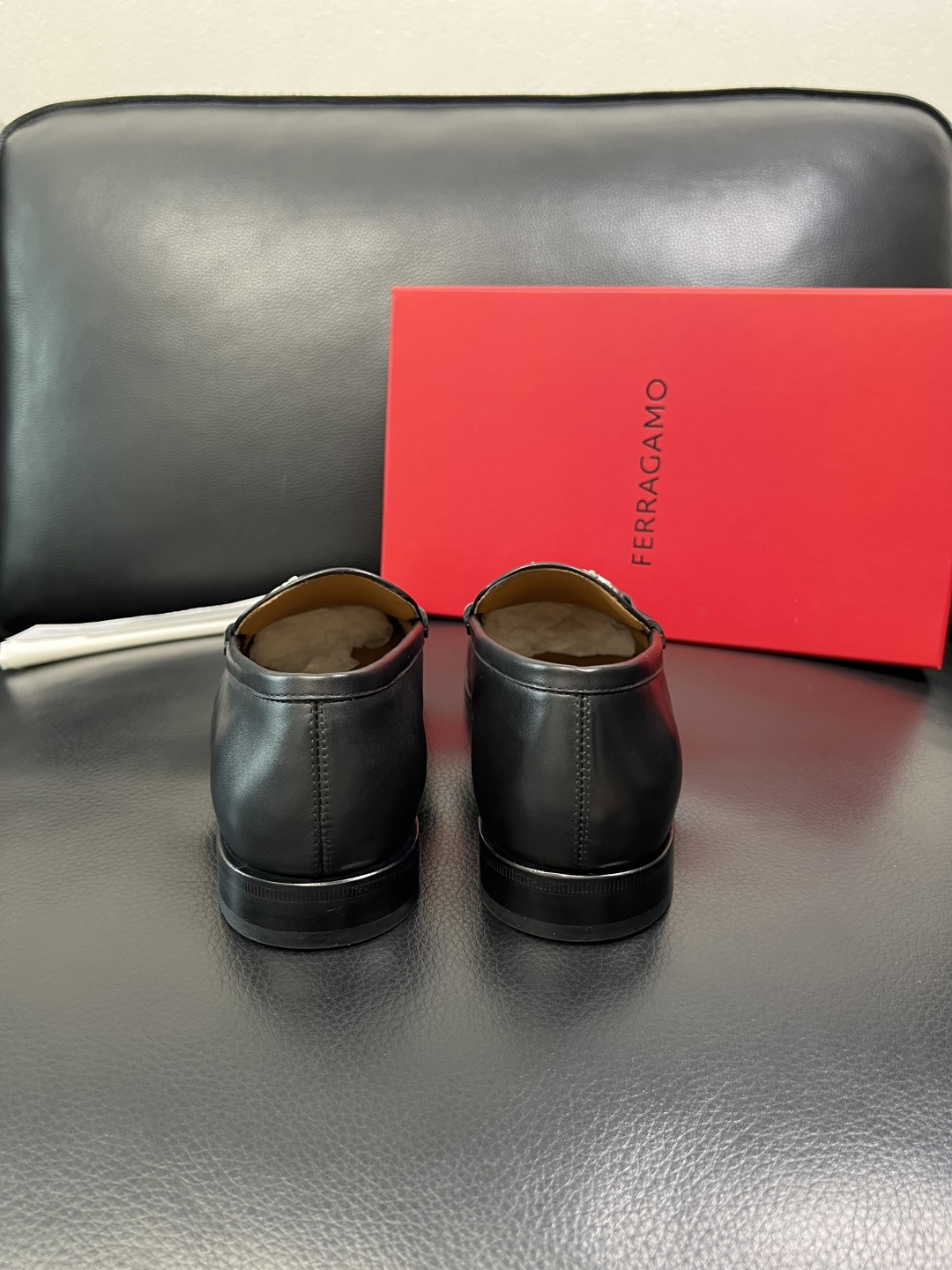 Ferragamo 高品质 顶级工艺品 菲拉格慕 皮鞋 专柜同步发售原厂配置，意大利进口原版牛皮，进口水