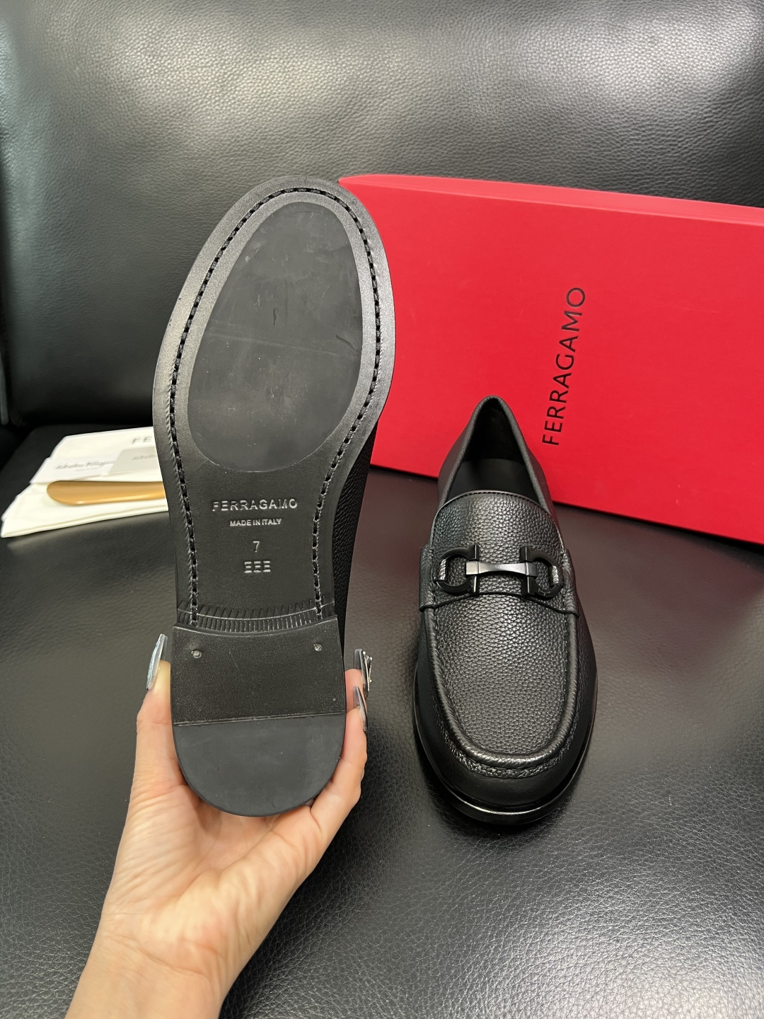 Ferragamo 高品质 顶级工艺品 菲拉格慕 皮鞋 专柜同步发售原厂配置，意大利进口原版牛皮，进口水