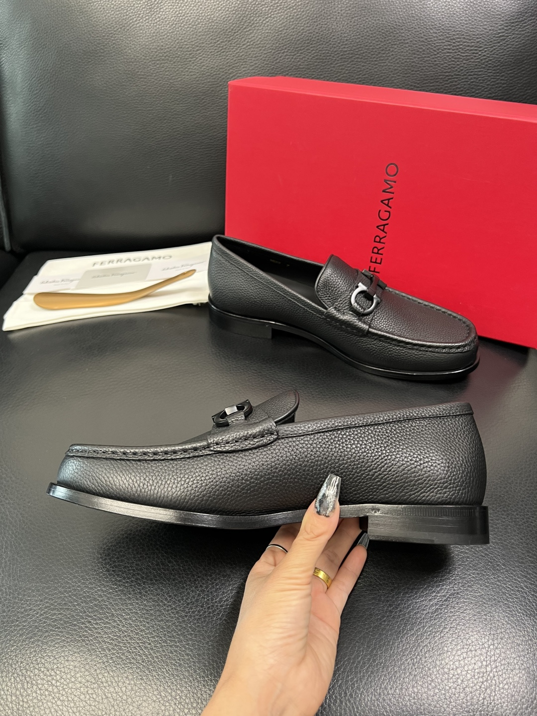 Ferragamo 高品质 顶级工艺品 菲拉格慕 皮鞋 专柜同步发售原厂配置，意大利进口原版牛皮，进口水