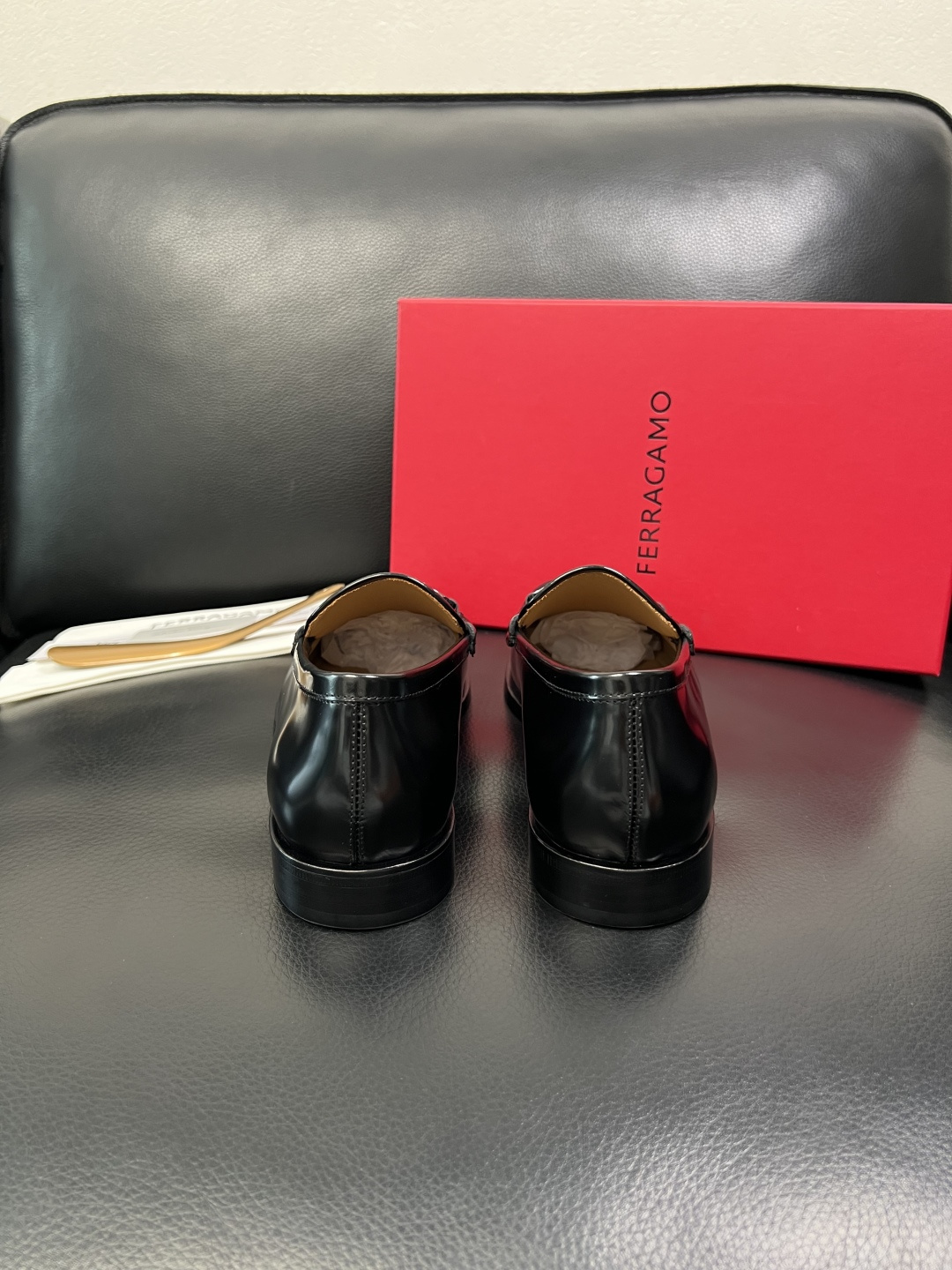 Ferragamo 高品质 顶级工艺品 菲拉格慕 皮鞋 专柜同步发售原厂配置，意大利进口原版牛皮，进口水