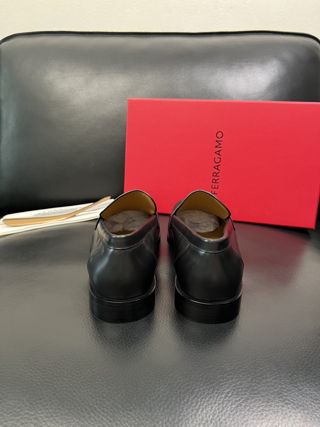 Ferragamo 高品质 顶级工艺品 菲拉格慕 皮鞋 专柜同步发售原厂配置，意大利进口原版牛皮，进口水