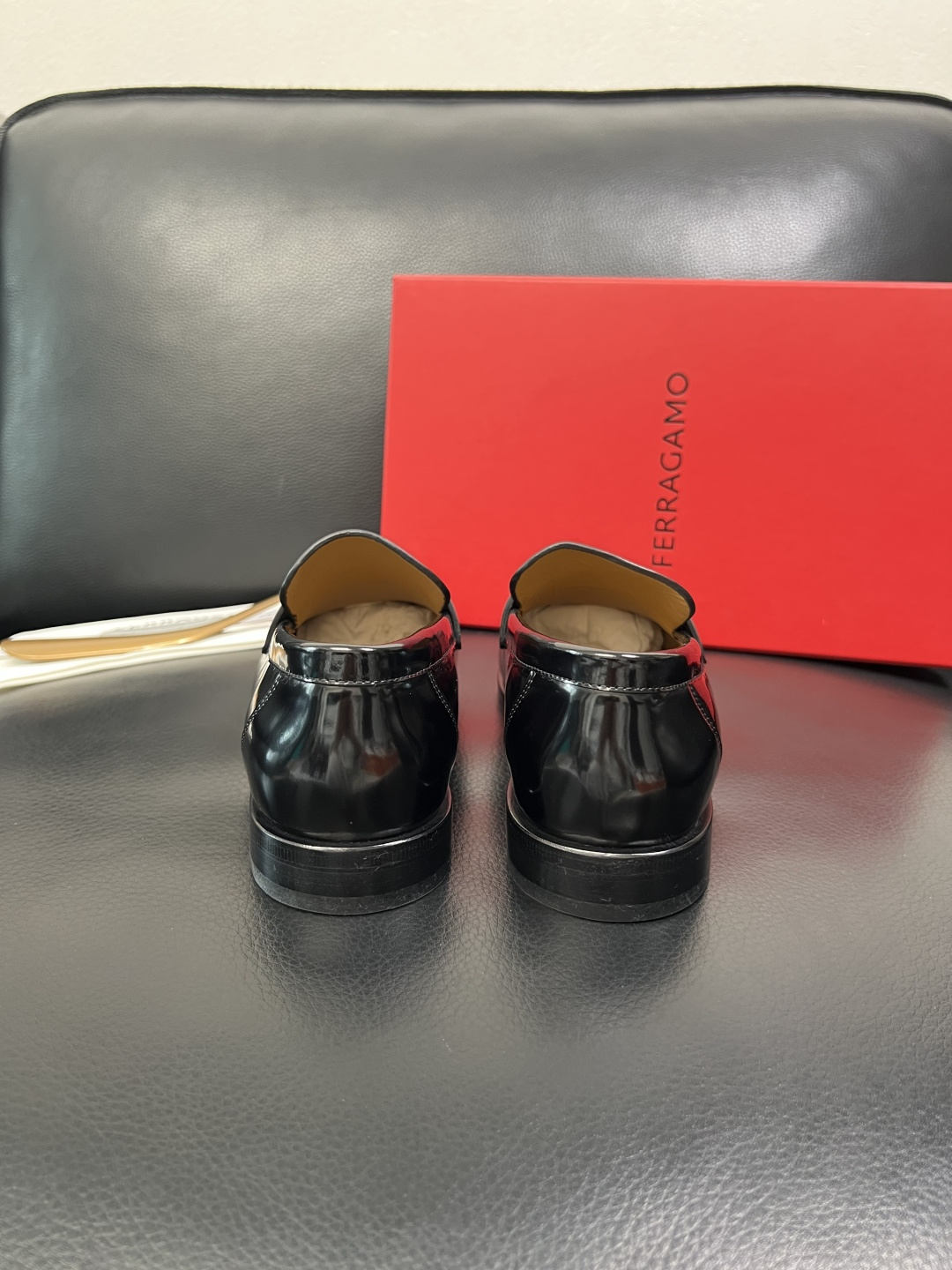 Ferragamo 高品质 顶级工艺品 菲拉格慕 皮鞋 专柜同步发售原厂配置，意大利进口原版牛皮，进口水