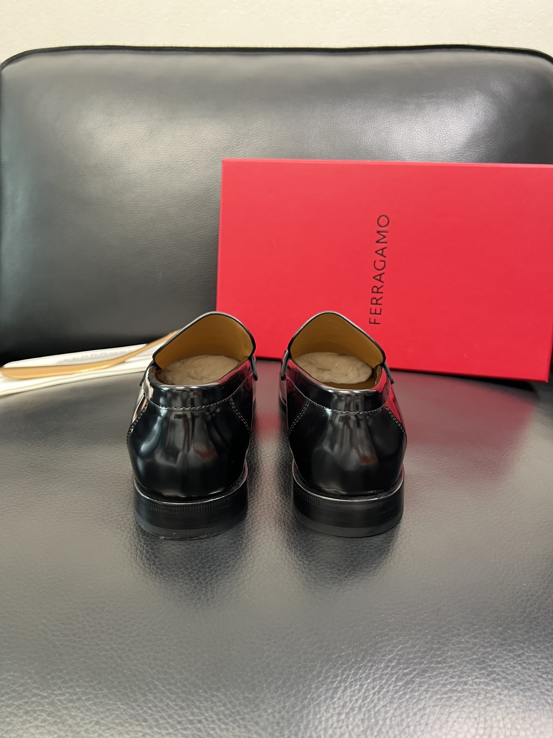 Ferragamo 高品质 顶级工艺品 菲拉格慕 皮鞋 专柜同步发售原厂配置，意大利进口原版牛皮，进口水