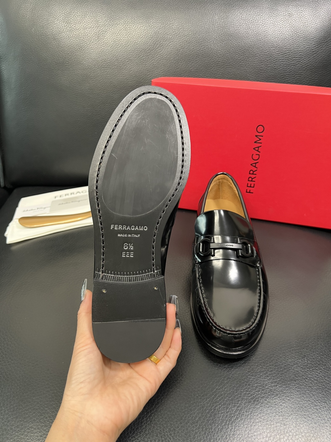 Ferragamo 高品质 顶级工艺品 菲拉格慕 皮鞋 专柜同步发售原厂配置，意大利进口原版牛皮，进口水