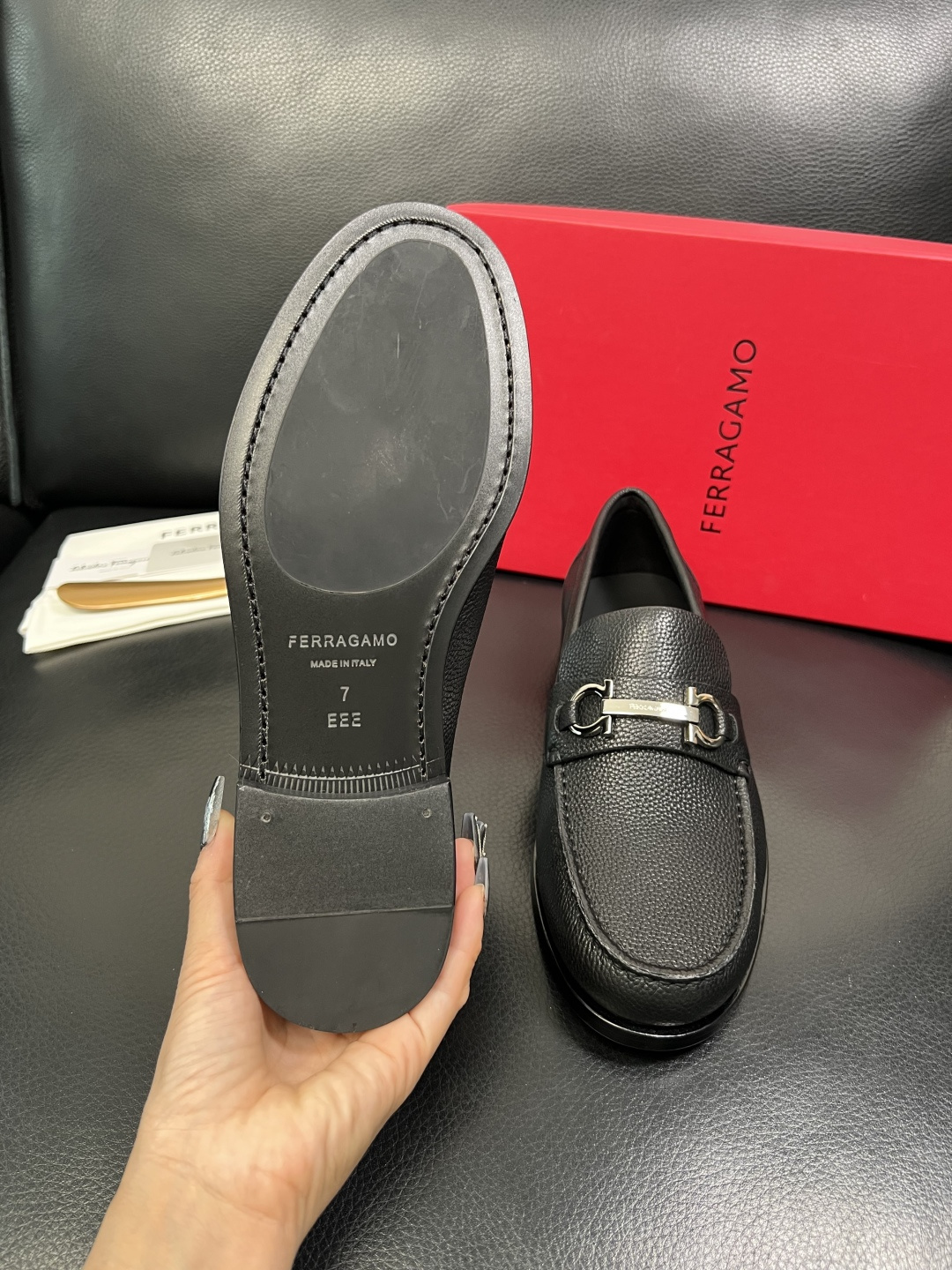 Ferragamo 高品质 顶级工艺品 菲拉格慕 皮鞋 专柜同步发售原厂配置，意大利进口原版牛皮，进口水