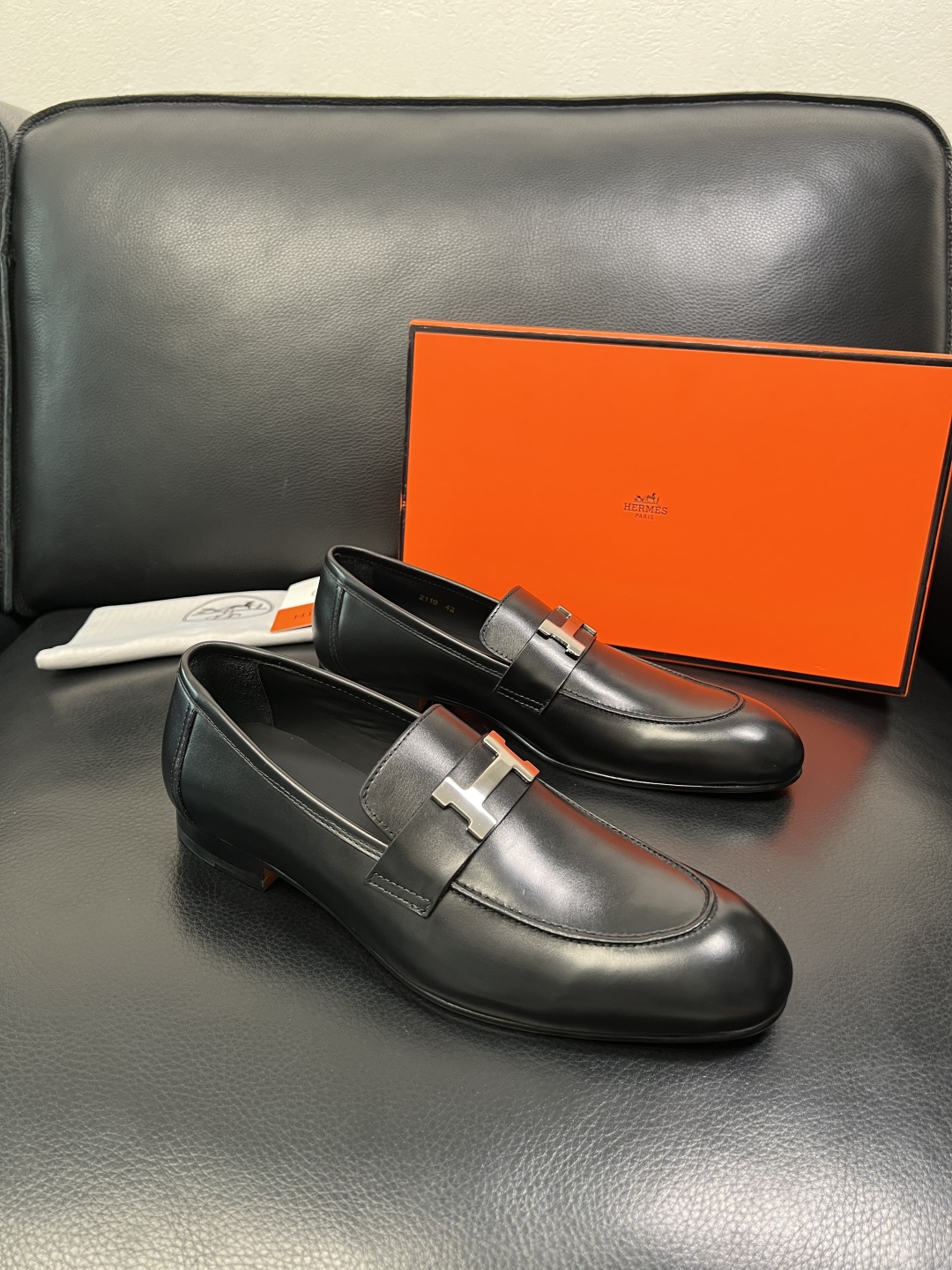 Hermes 高品质 顶级工艺品 爱马仕 皮鞋专柜同步 原厂配置，意大利进口原版牛皮面料，透气舒适进口水