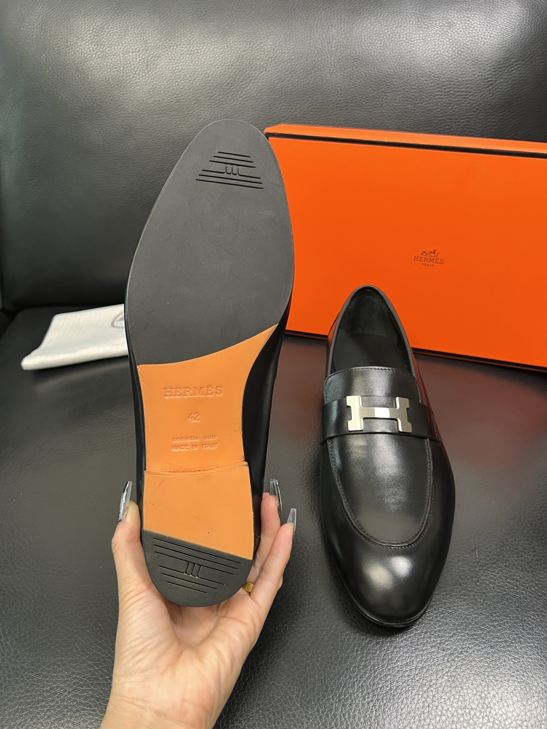 Hermes 高品质 顶级工艺品 爱马仕 皮鞋专柜同步 原厂配置，意大利进口原版牛皮面料，透气舒适进口水