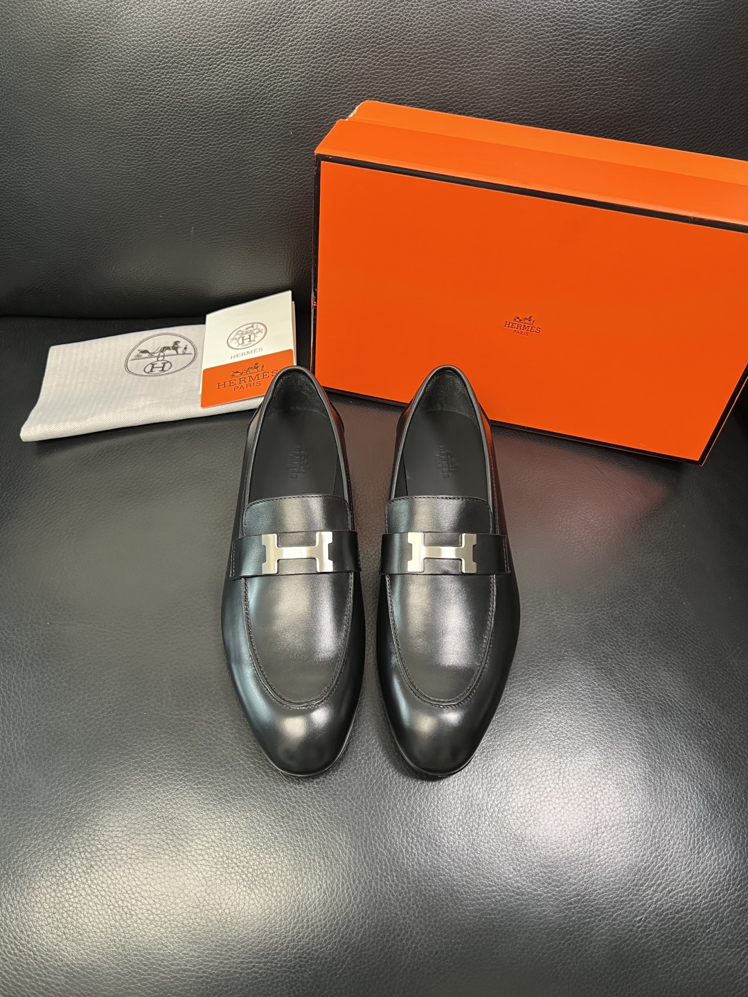 Hermes 高品质 顶级工艺品 爱马仕 皮鞋专柜同步 原厂配置，意大利进口原版牛皮面料，透气舒适进口水