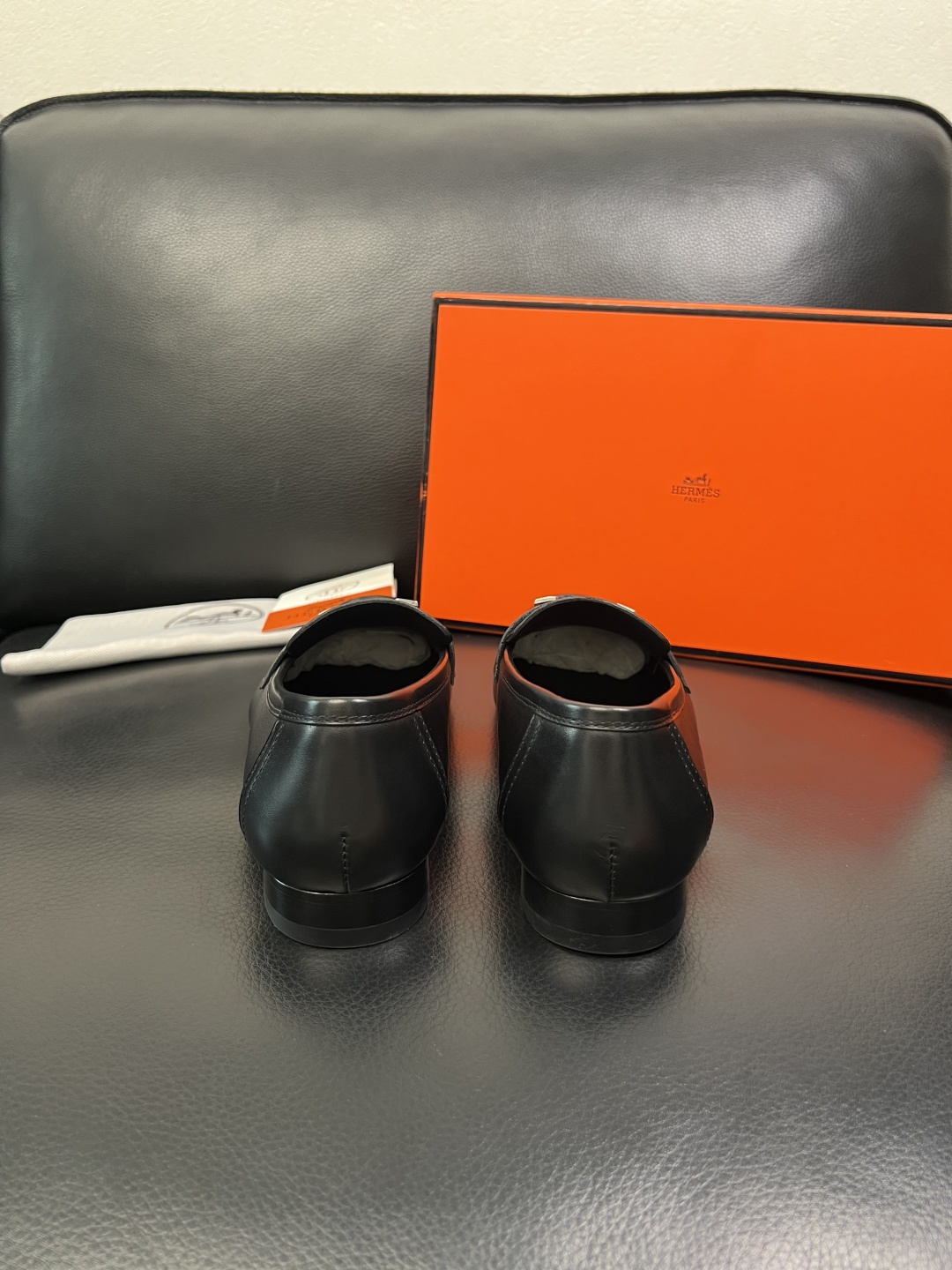 Hermes 高品质 顶级工艺品 爱马仕 皮鞋专柜同步 原厂配置，意大利进口原版牛皮面料，透气舒适进口水