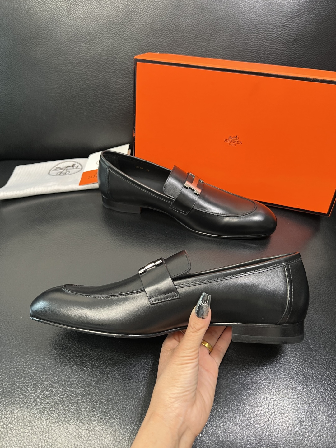 Hermes 高品质 顶级工艺品 爱马仕 皮鞋专柜同步 原厂配置，意大利进口原版牛皮面料，透气舒适进口水