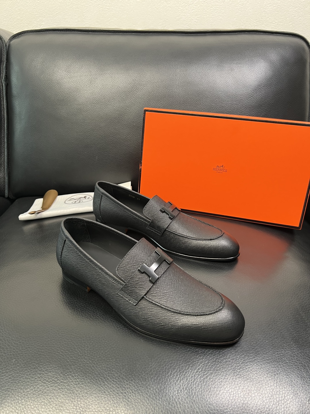 Hermes 高品质 顶级工艺品 爱马仕 皮鞋专柜同步 原厂配置，意大利进口原版牛皮面料，透气舒适进口水