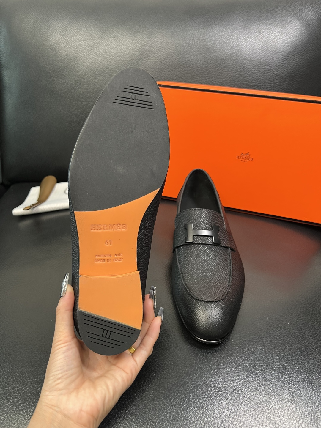 Hermes 高品质 顶级工艺品 爱马仕 皮鞋专柜同步 原厂配置，意大利进口原版牛皮面料，透气舒适进口水
