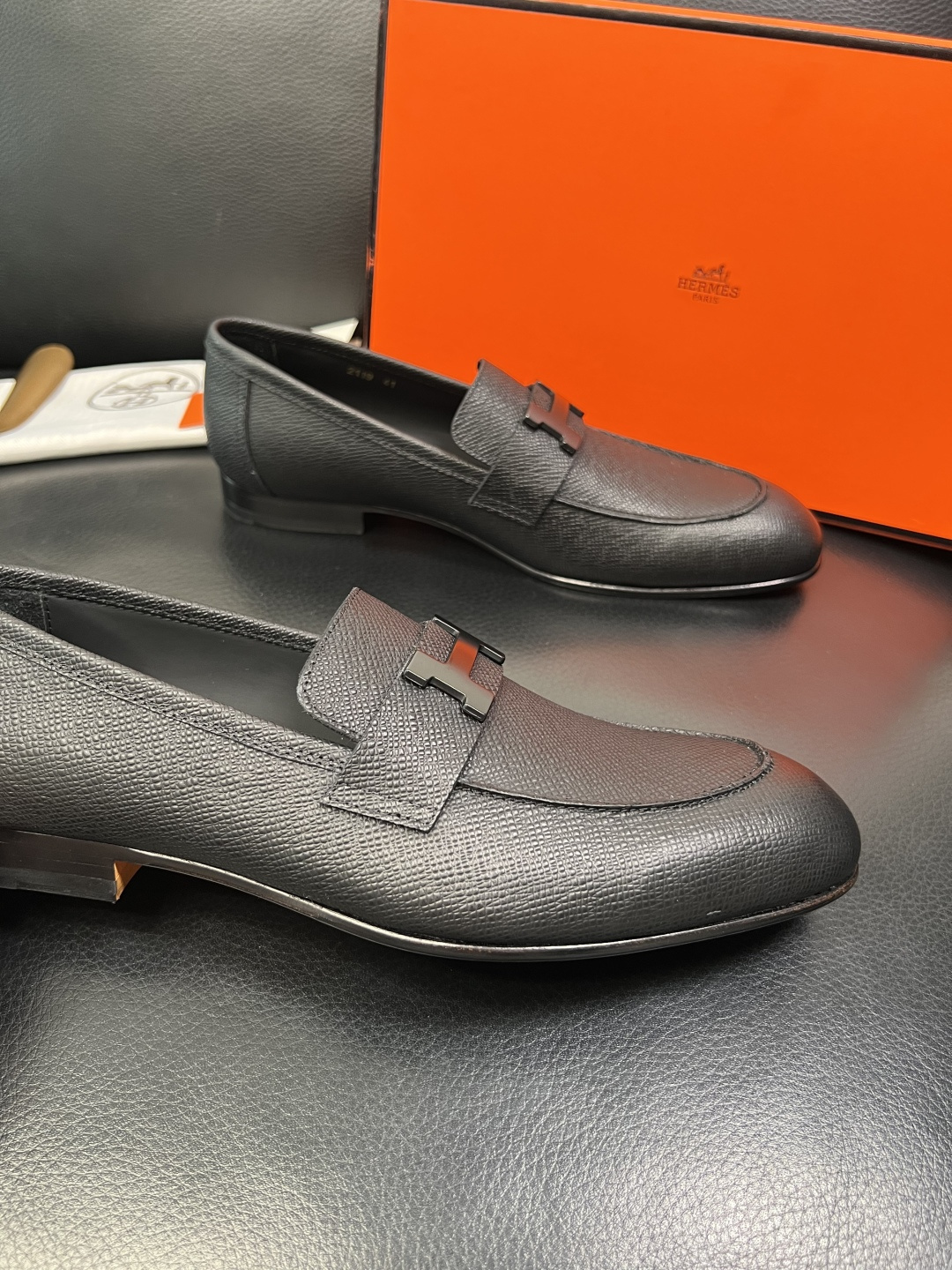 Hermes 高品质 顶级工艺品 爱马仕 皮鞋专柜同步 原厂配置，意大利进口原版牛皮面料，透气舒适进口水